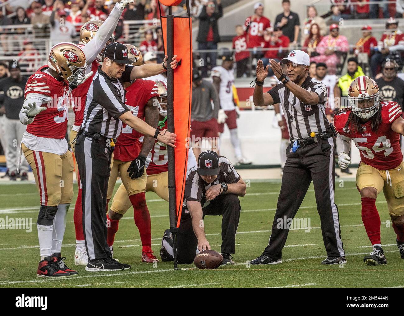 Washington commanders football hi-res stock photography and images - Page 5  - Alamy