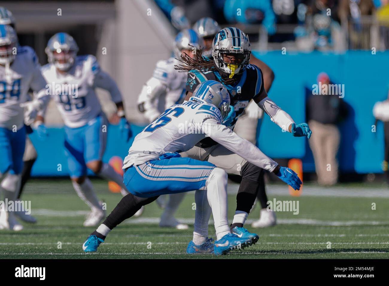 Charlotte, NC USA; Carolina Panthers running back D'Onta Foreman (33) runs with the ball against the Detroit Lions during an NFL game at Bank of Ameri Stock Photo