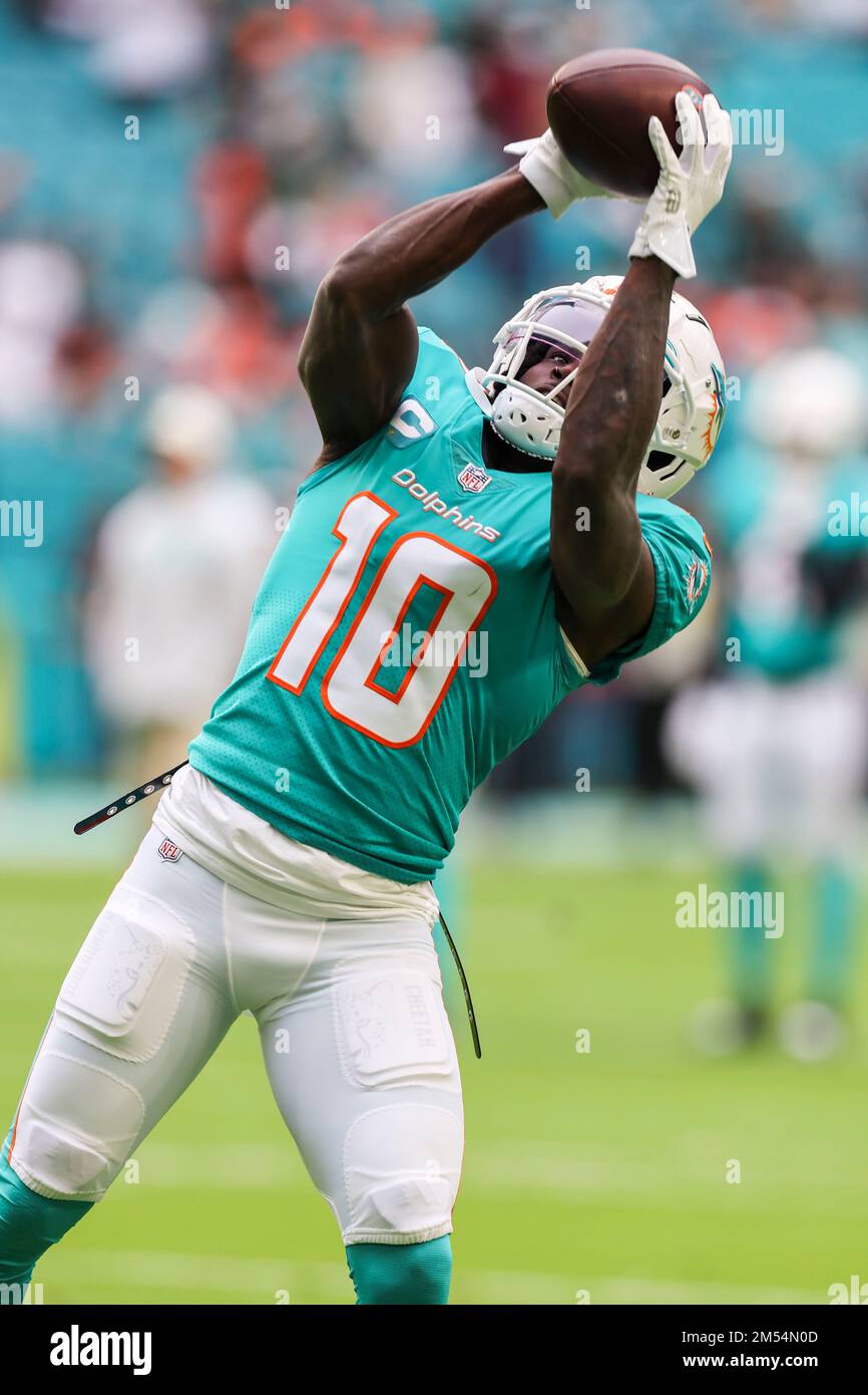 Miami, United States. 25th Dec, 2022. Miami. FL USA; Miami Dolphins wide  receiver Tyreek Hill (10) makes a reception during pregame warmups prior to  an NFL game against the Green Bay Packers