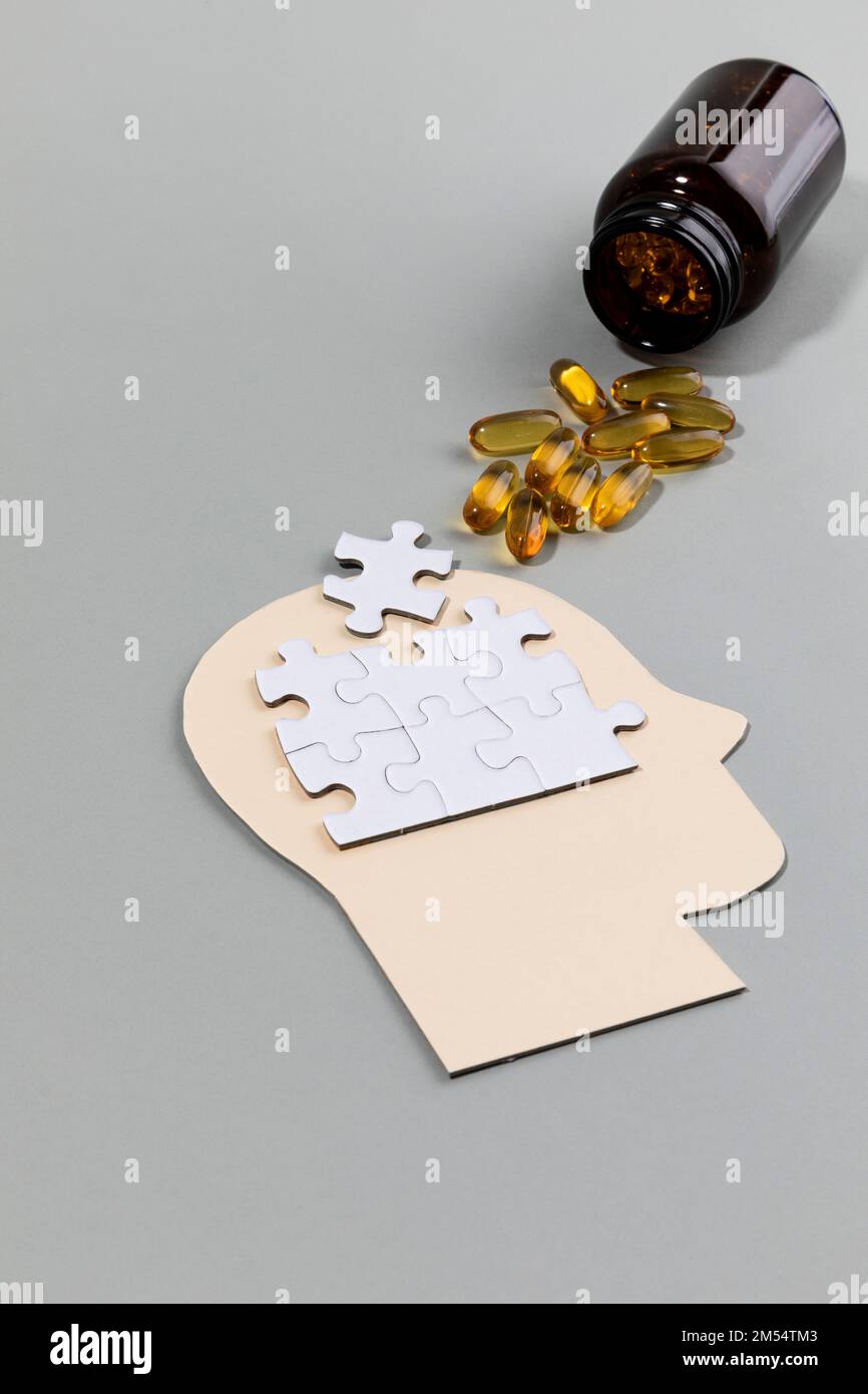 brain health and dementia series the profile and, puzzle, omega 3 Stock