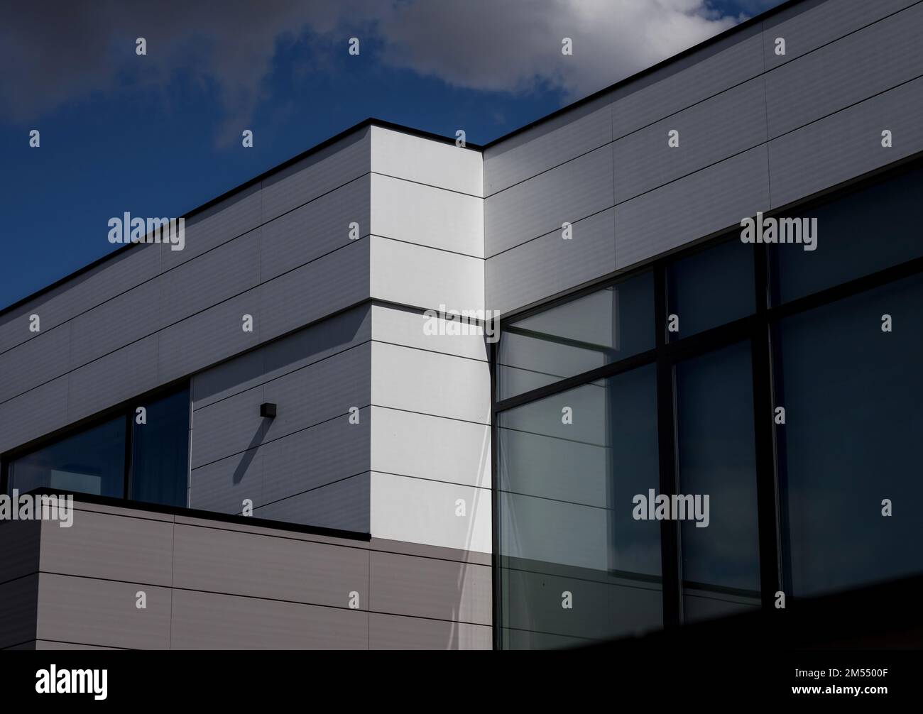 new ontemporary house. modern architecture Stock Photo - Alamy