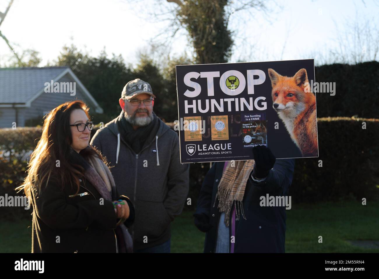 Hawridge, Chesham, UK. 26th Dec, 2022. Protesters against Fox Hunting demonstrate in front of the Full Moon Pub in Hawridge. Credit: Uwe Deffner/Alamy Live News Stock Photo