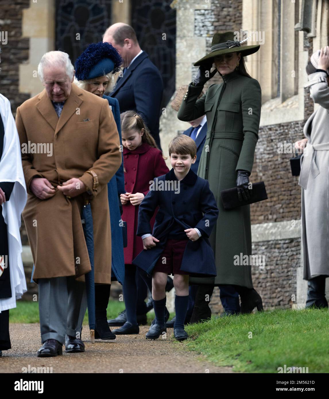 Sandringham, UK. 25 December, 2022.  King Charles lll, Camilla, Queen Consort, Princess Charlotte, Prince Louis and Catherine, Princess of Wales atten Stock Photo