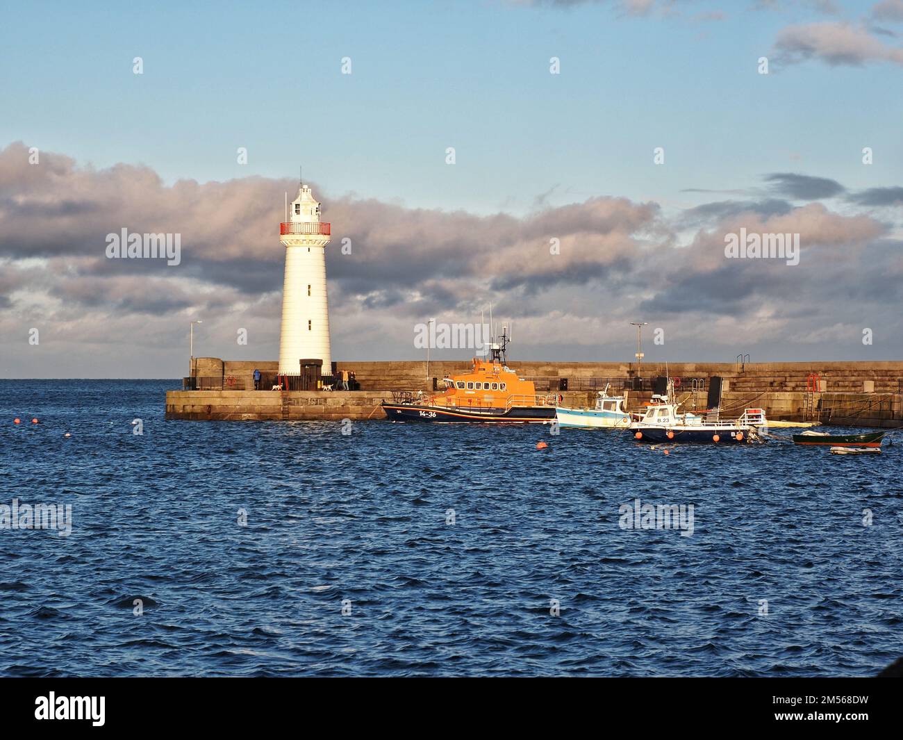 Donaghadee harbour and Lighthouse, Northern Ireland Stock Photo