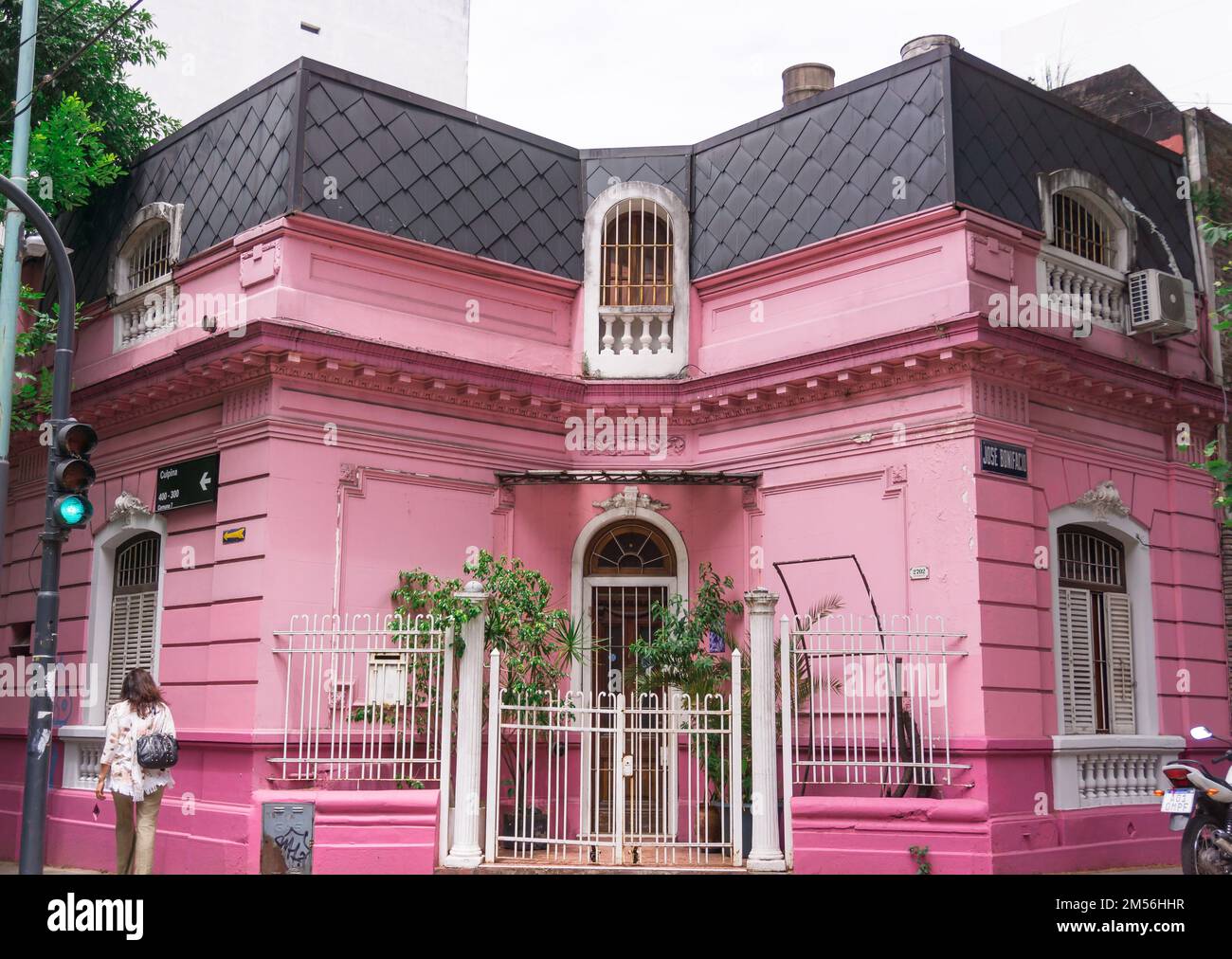Barrio flores hi-res stock photography and images - Alamy Barrio flores hi-res stock photography and images - Alamy