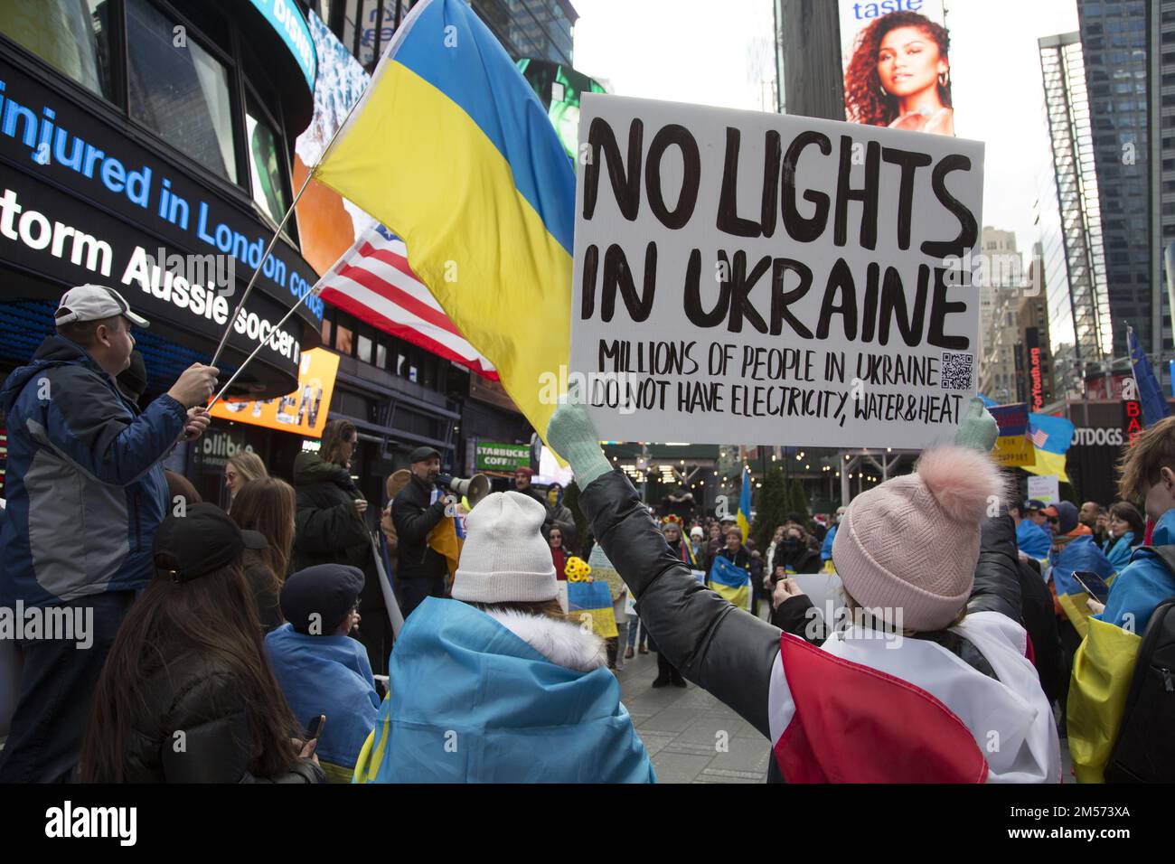 Ukraine Rally Support Ukraine Rally in Times Square a week before Christmas in New ...