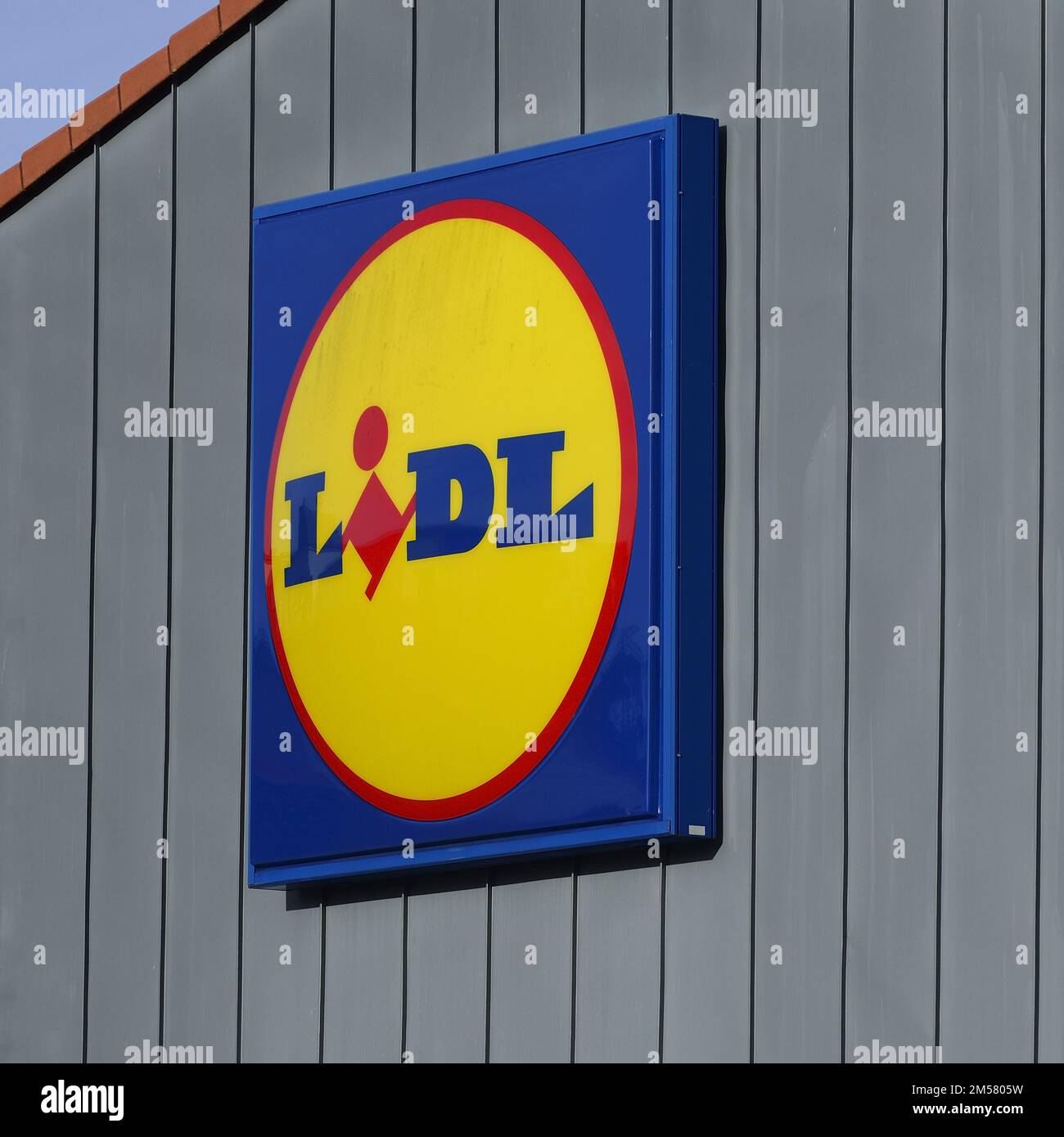 Lidl store hi-res stock photography and images - Page 3 - Alamy