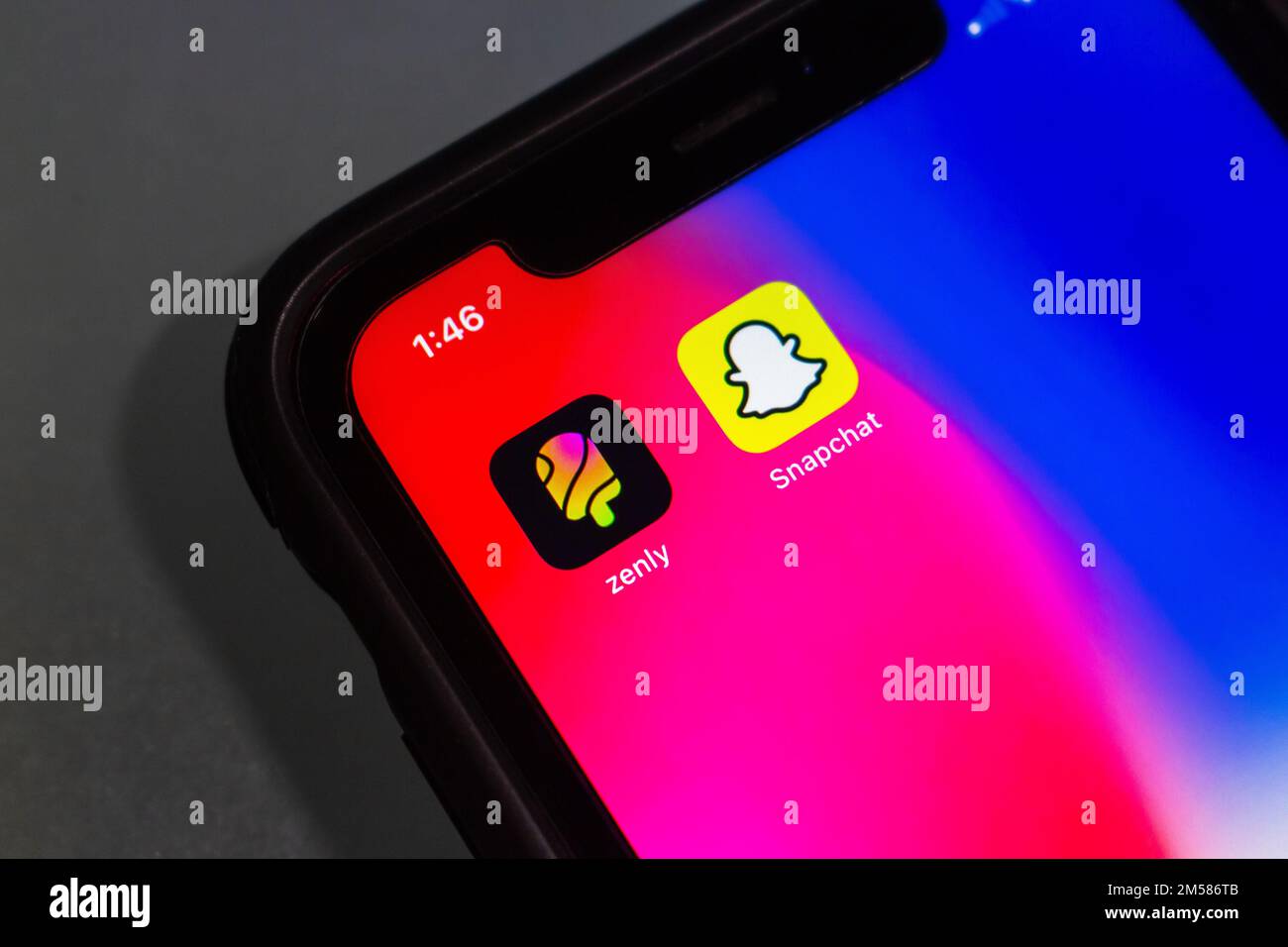 Zenly snapchat hi-res stock photography and images - Alamy