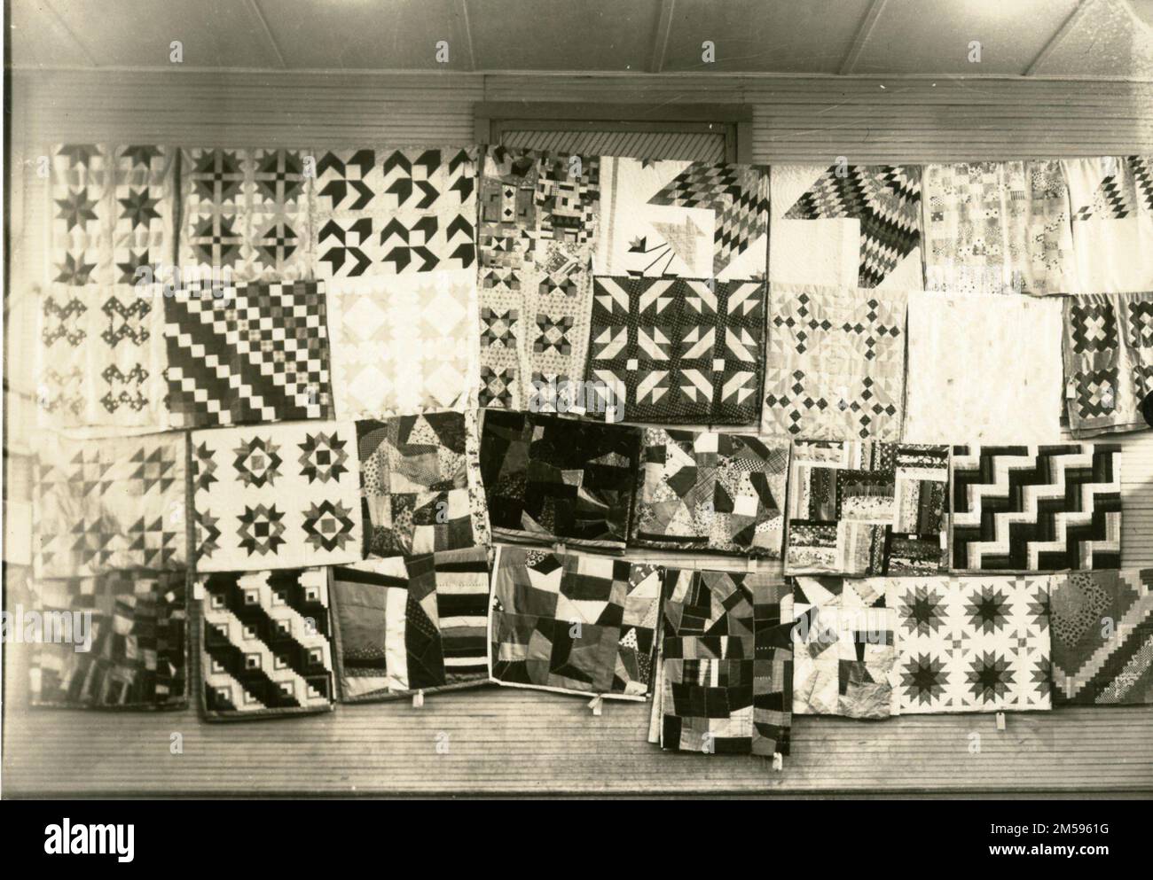 Indian quilts hi-res stock photography and images - Alamy