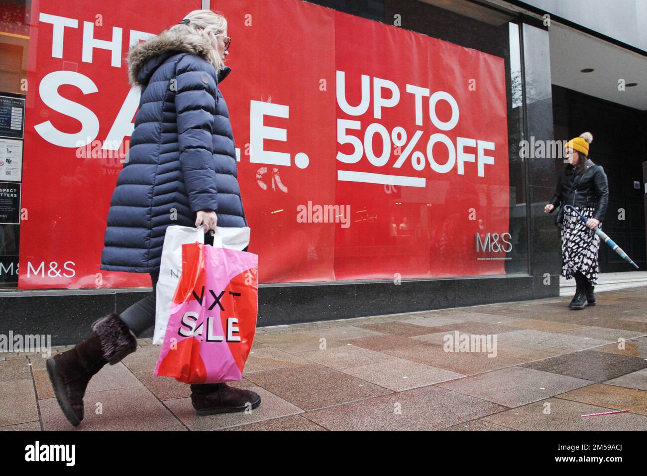 Boxing day sales in Preston, Lancashire. Dec 2022. UK Weather. Damp