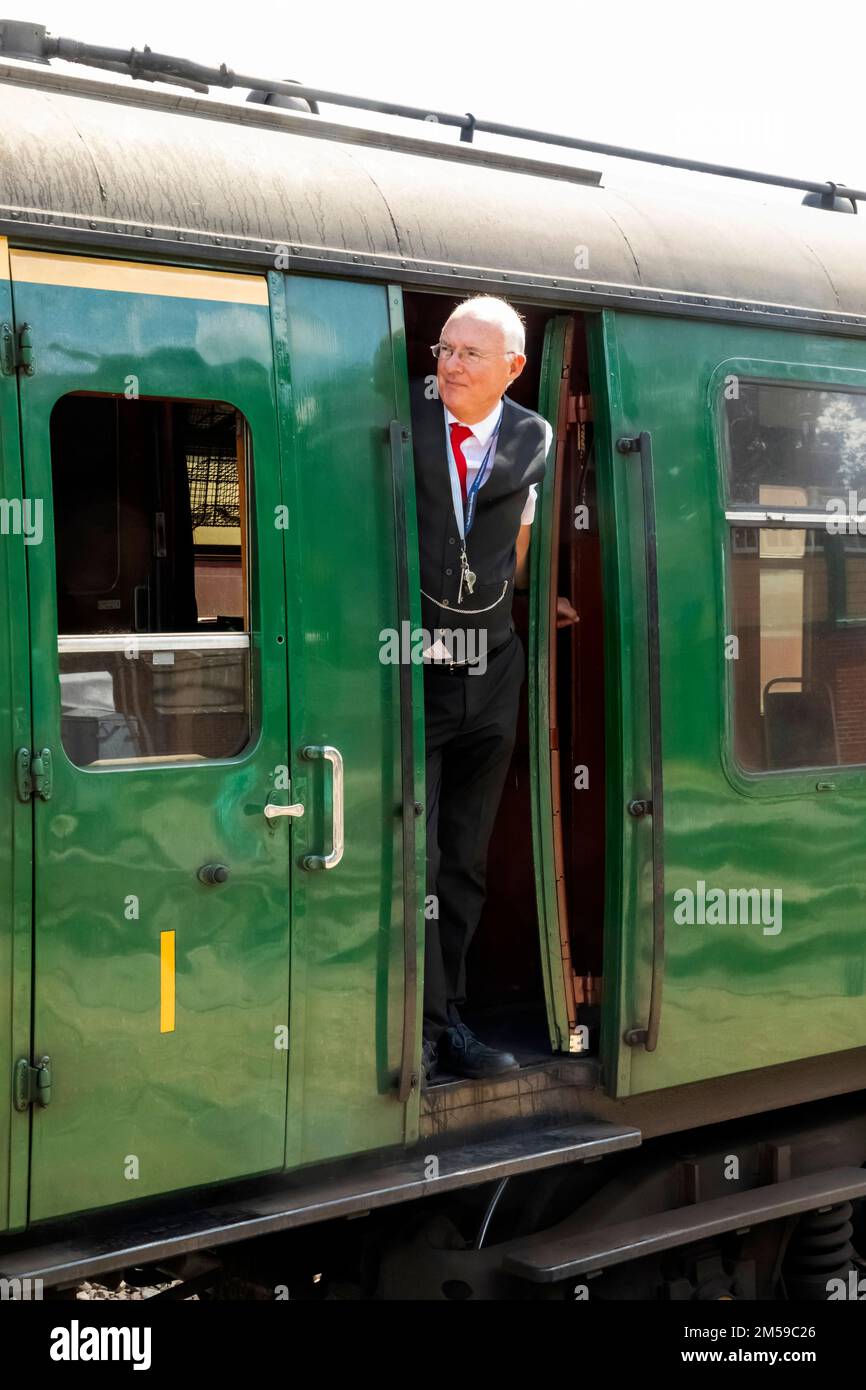 Station guard hi-res stock photography and images - Alamy