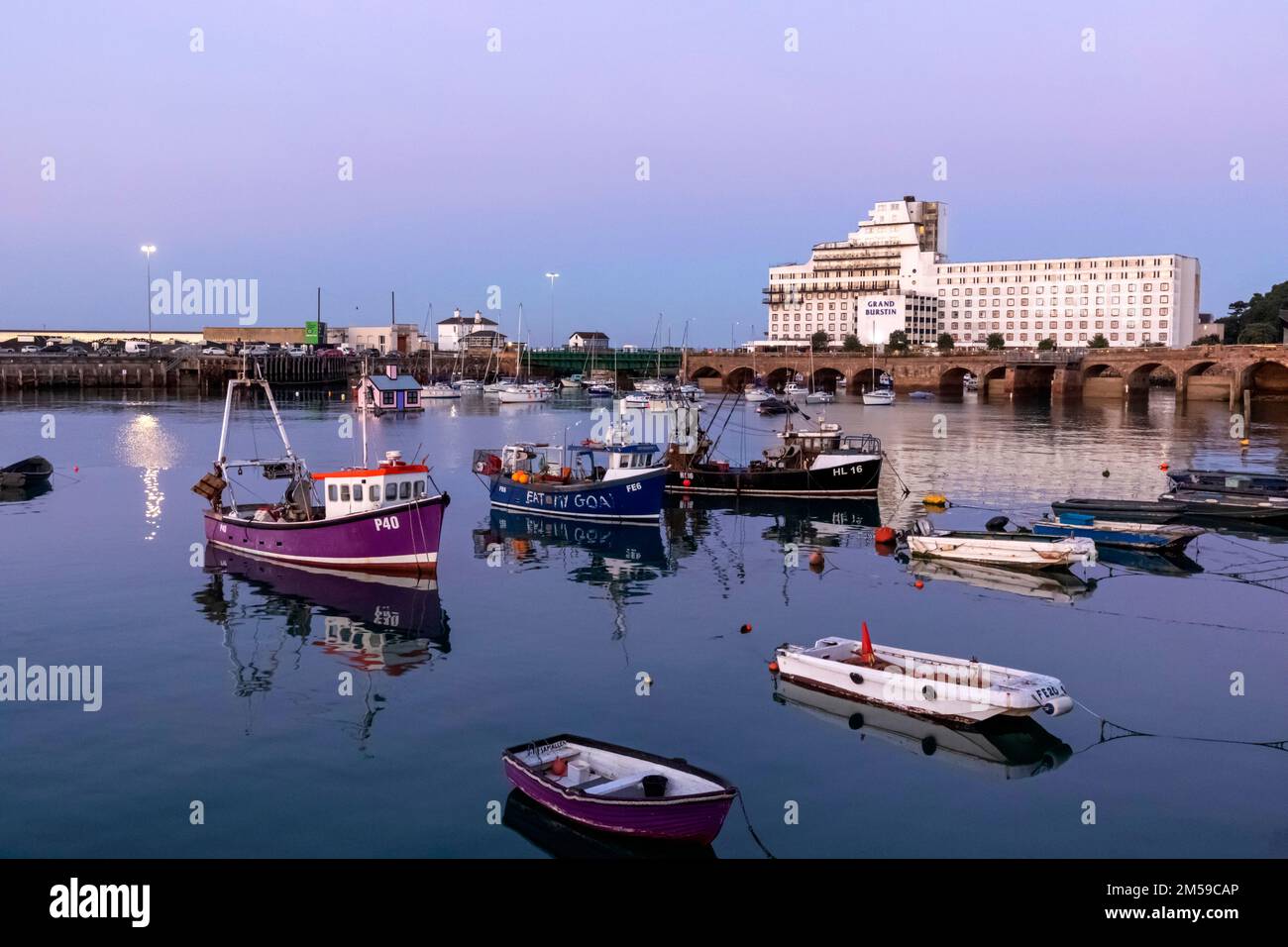 England,  Kent, Folkestone, Folkestone Harbour and The Grand Burston Hotel *** Local Caption ***  UK,United Kingdom,Great Britain,Britain,England,Engl Stock Photo