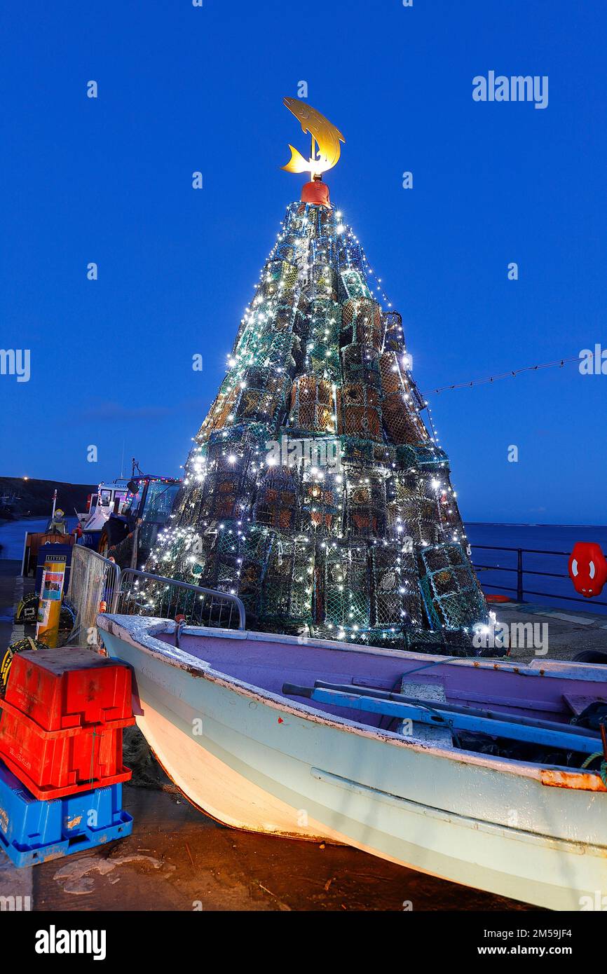 Lobster pot christmas tree hires stock photography and images Alamy