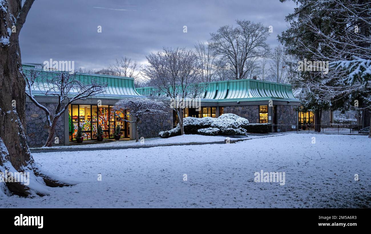 An exterior of a building covered in snow in winter Stock Photo - Alamy