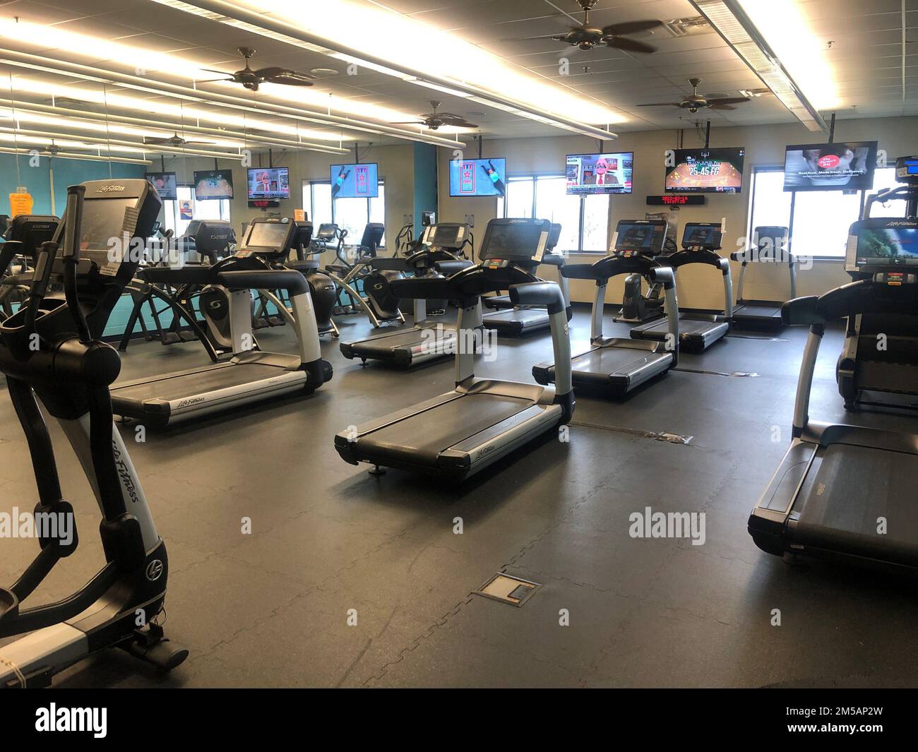 Mwr fitness hires stock photography and images Alamy