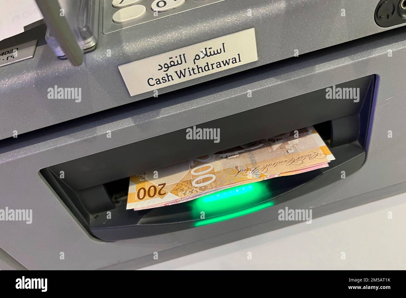 Withdraw money abroad hires stock photography and images Alamy