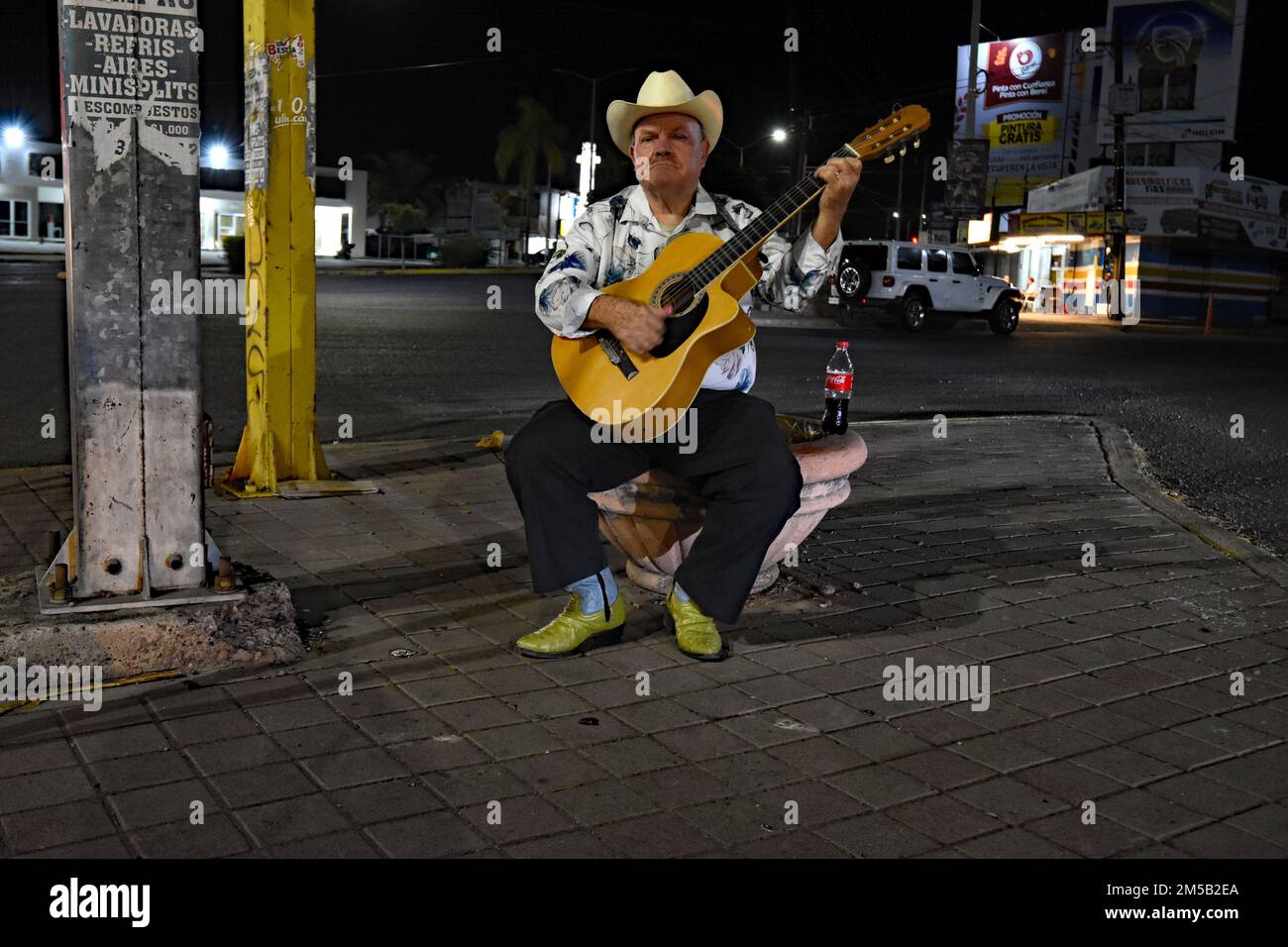 Cultura narco hi-res stock photography and images - Alamy