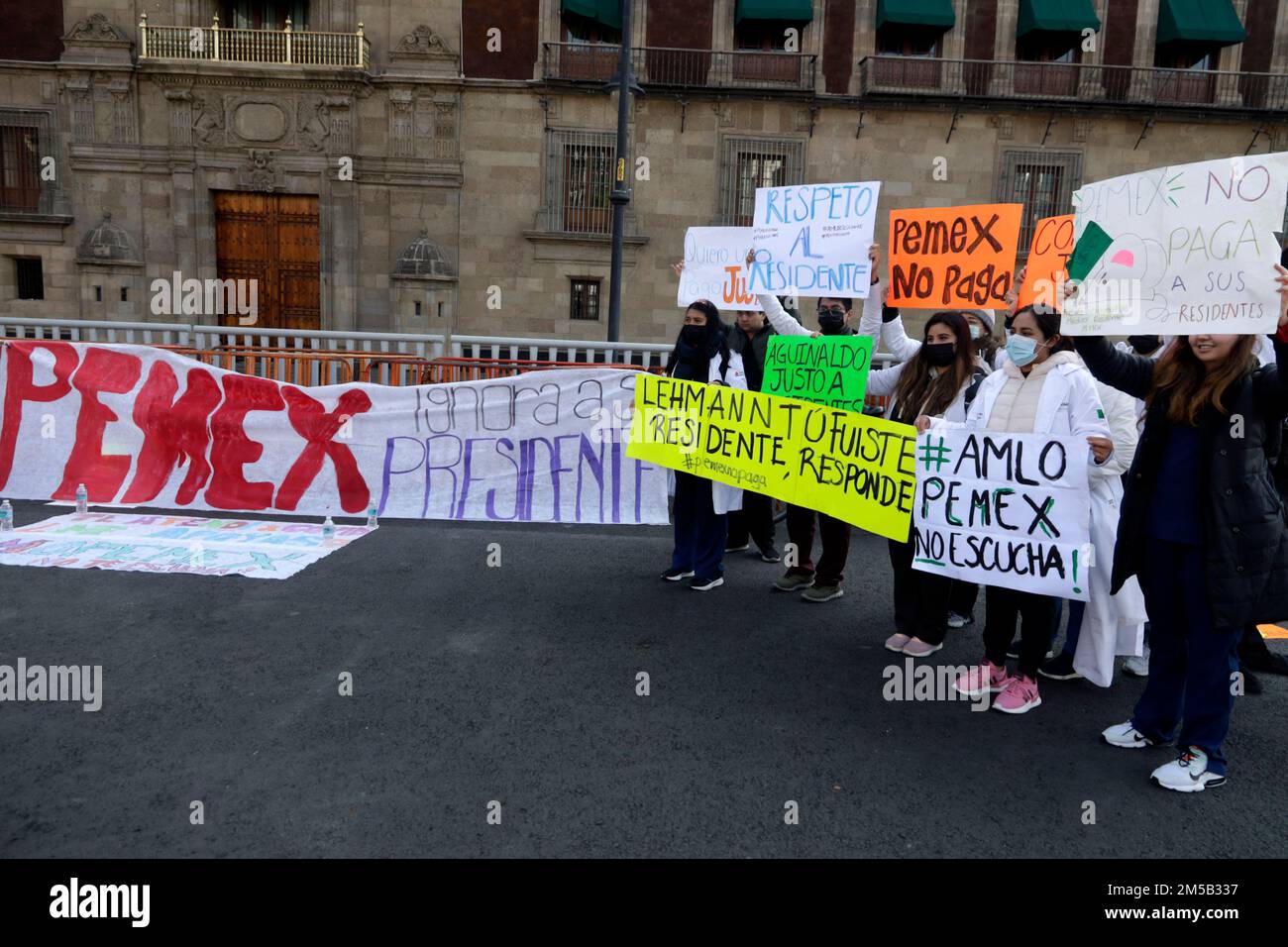 Non Exclusive: December 27, 2022, Mexico City, Mexico: A group of