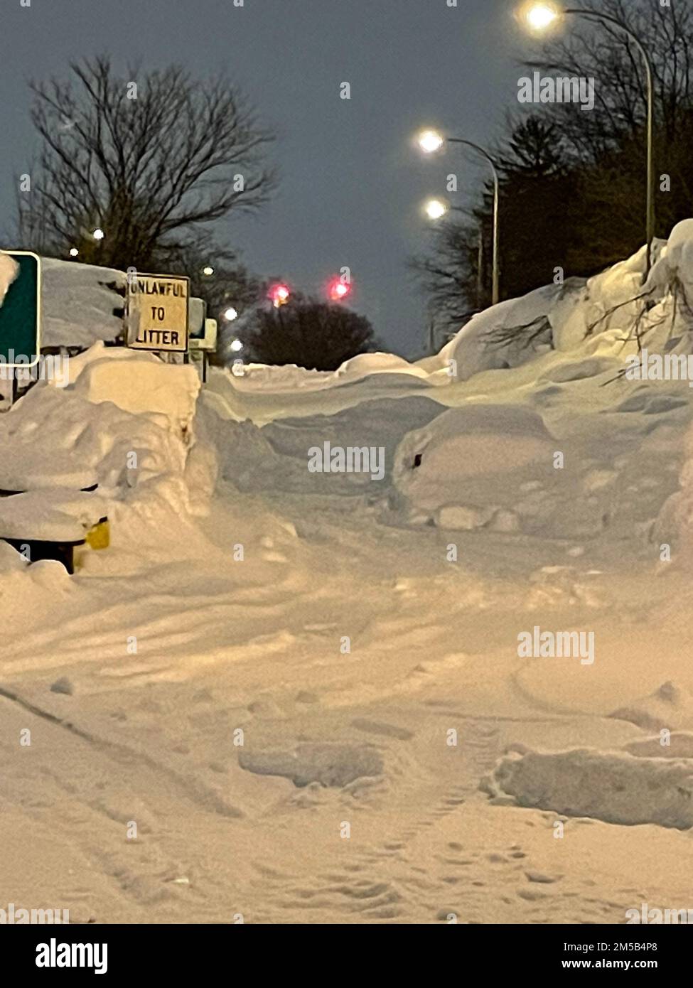 Buffalo, New York, USA. 26th Dec, 2022. Crews from the NY State