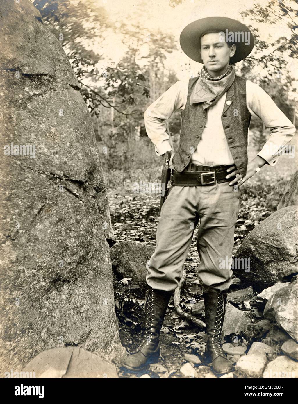 Vintage wild west cowboy hi-res stock photography and images - Alamy