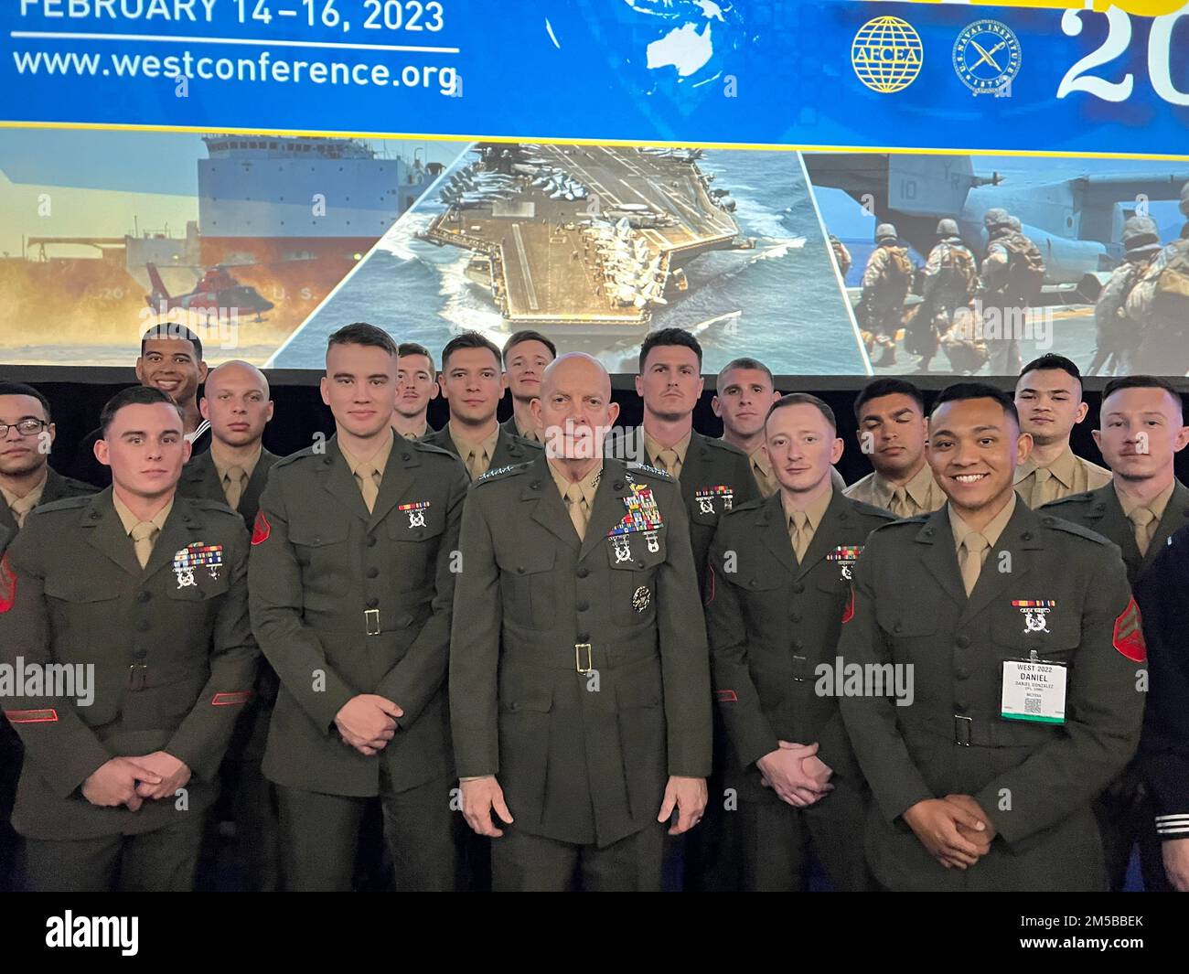 SAN DIEGO, California Marines from MCTSSA were able to get a photo with the Commandant of the