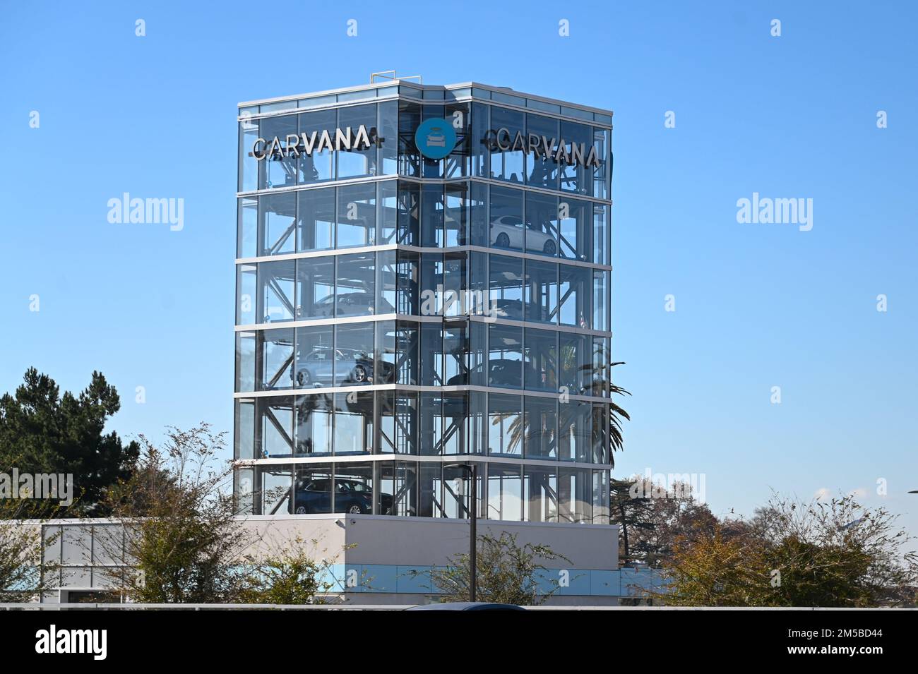 General overall view of a Carvana used-car dealership on Thursday, Dec. 8, 2022, in Ontario, Calif. (Dylan Stewart/Image of Sport) Stock Photo