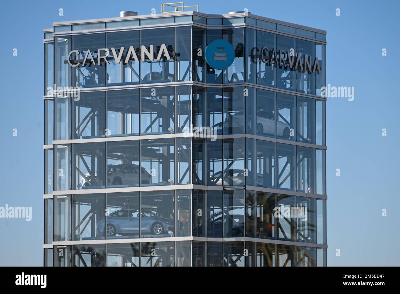 General overall view of a Carvana used-car dealership on Thursday, Dec. 8, 2022, in Ontario, Calif. (Dylan Stewart/Image of Sport) Stock Photo