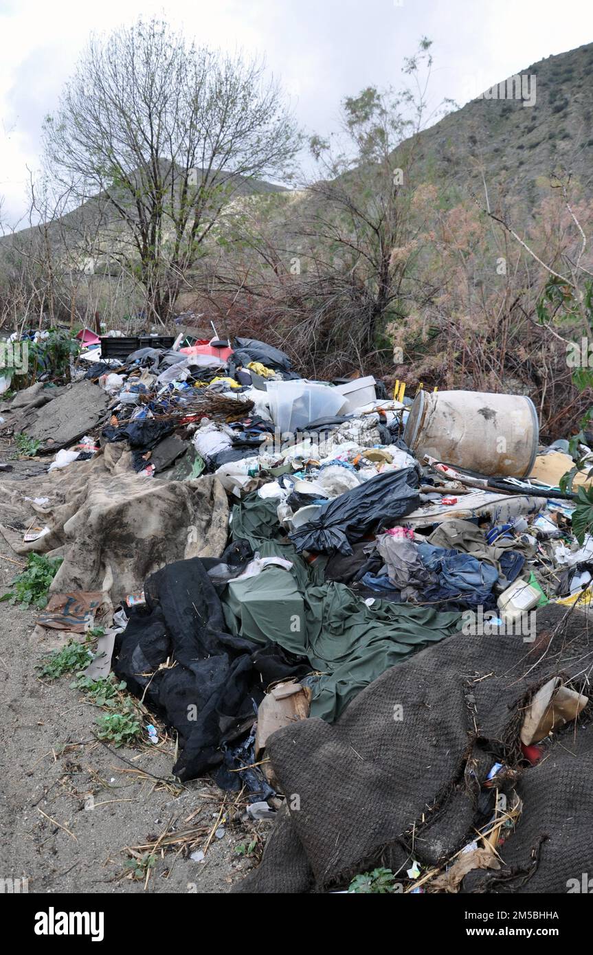 Floatable debris hires stock photography and images Alamy