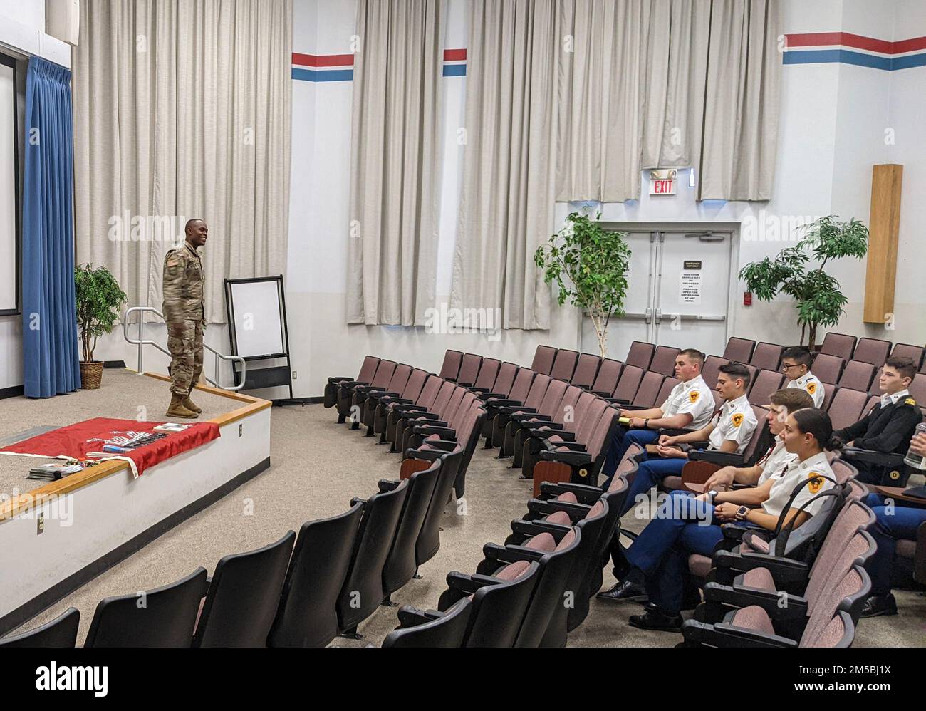 Capt Romeo Tcheutchua Introduces The Us Army Corps Of Engineers Albuquerque District Team To 2248