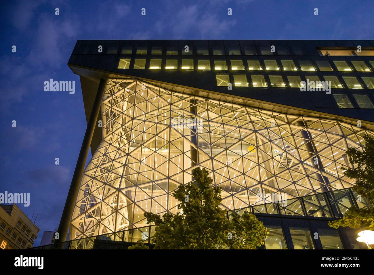 New building Axel-Springer-Verlag, Axel-Springer-Strasse ...