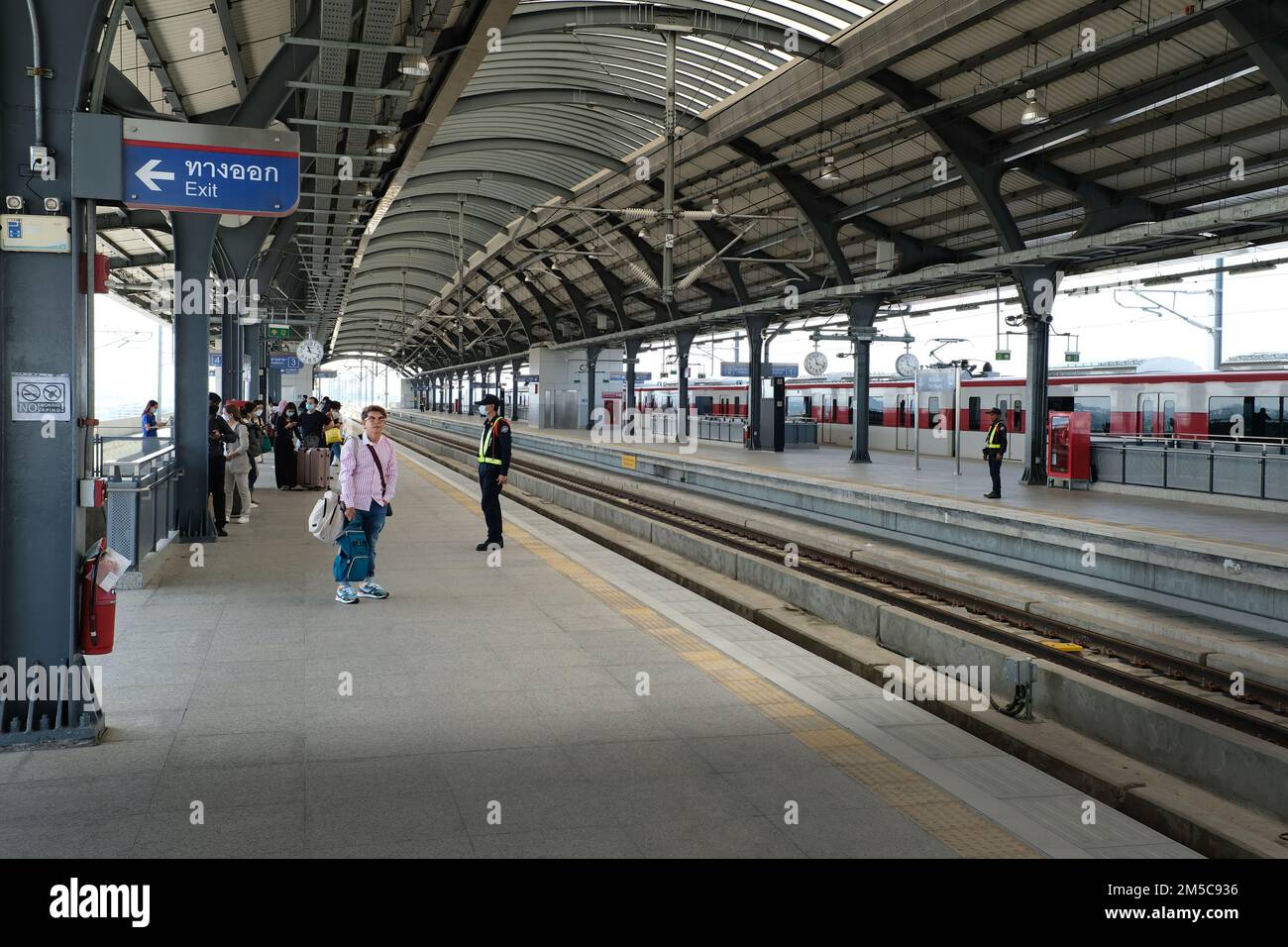 Don Muang airport railway station Stock Photo Alamy