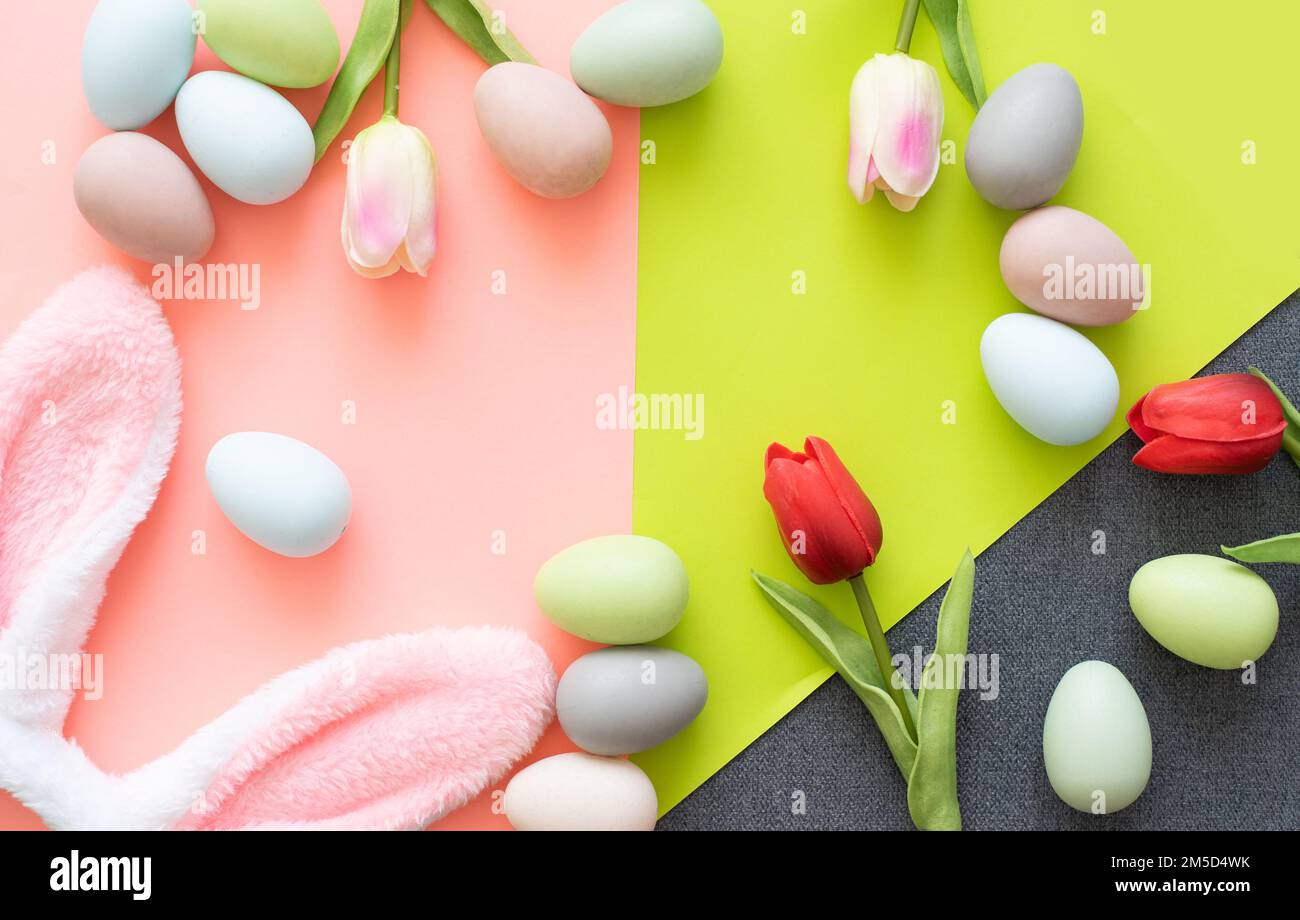 easter background with eggs and tulips Stock Photo - Alamy