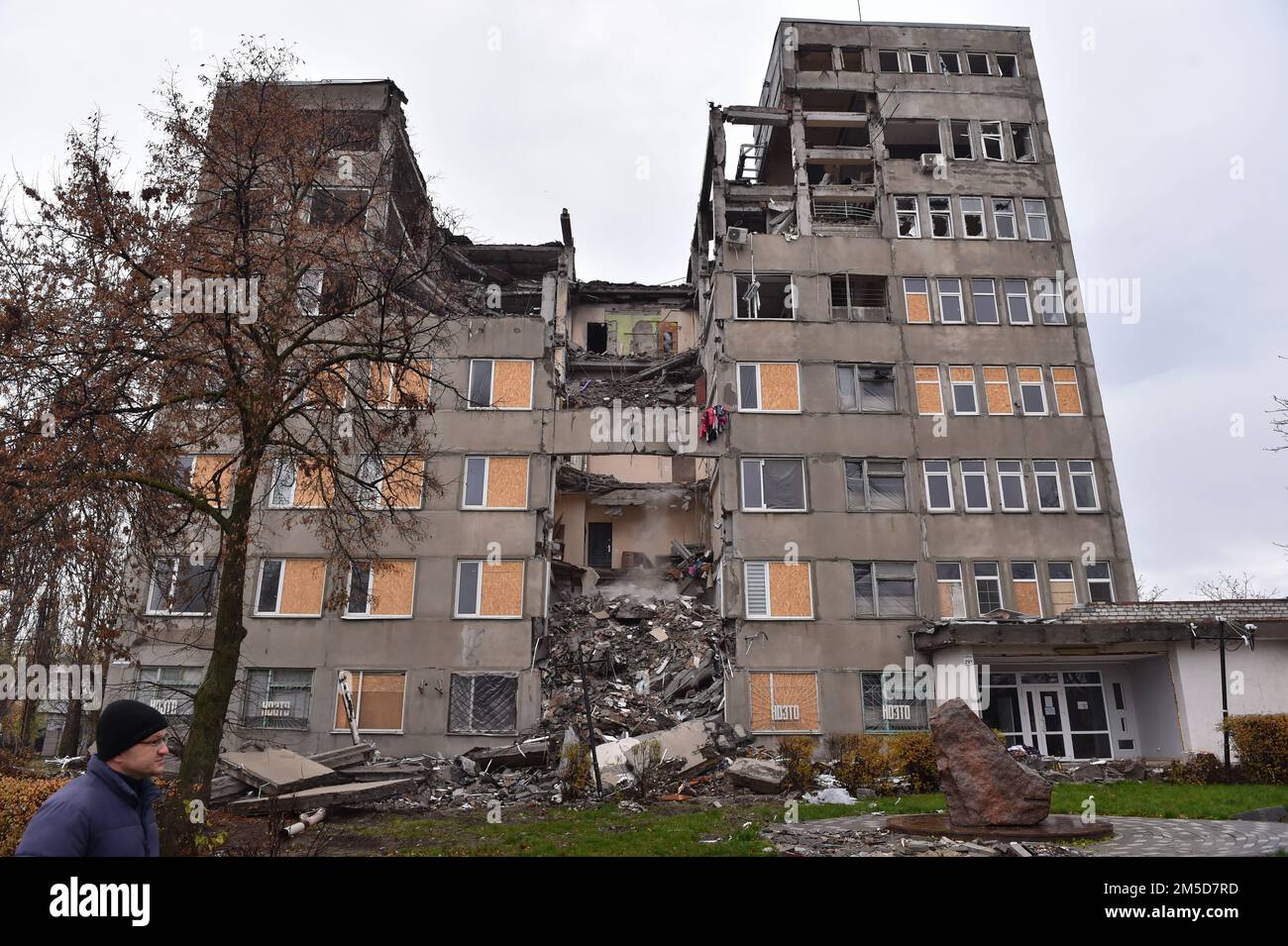 Mykolaiv, Southern Ukraine, 24th of November 2022. Destroyed office block after Russian shelling of Mykolaiv. Stock Photo