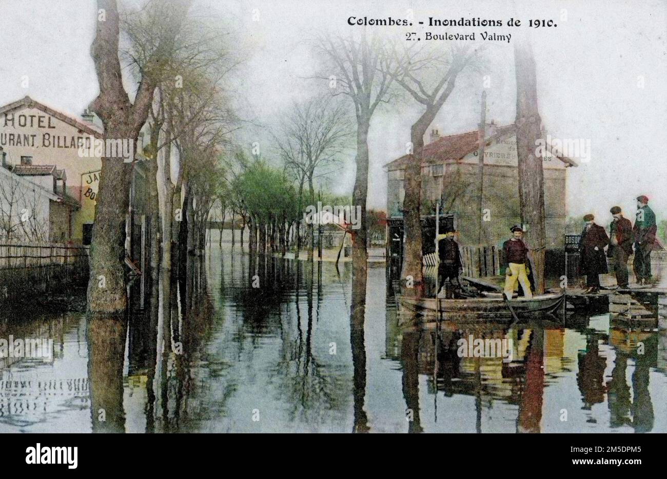 Flood in Colombes 1910 - Inondations de Colombes en janvier 1910 - Boulevard Valmy Stock Photo