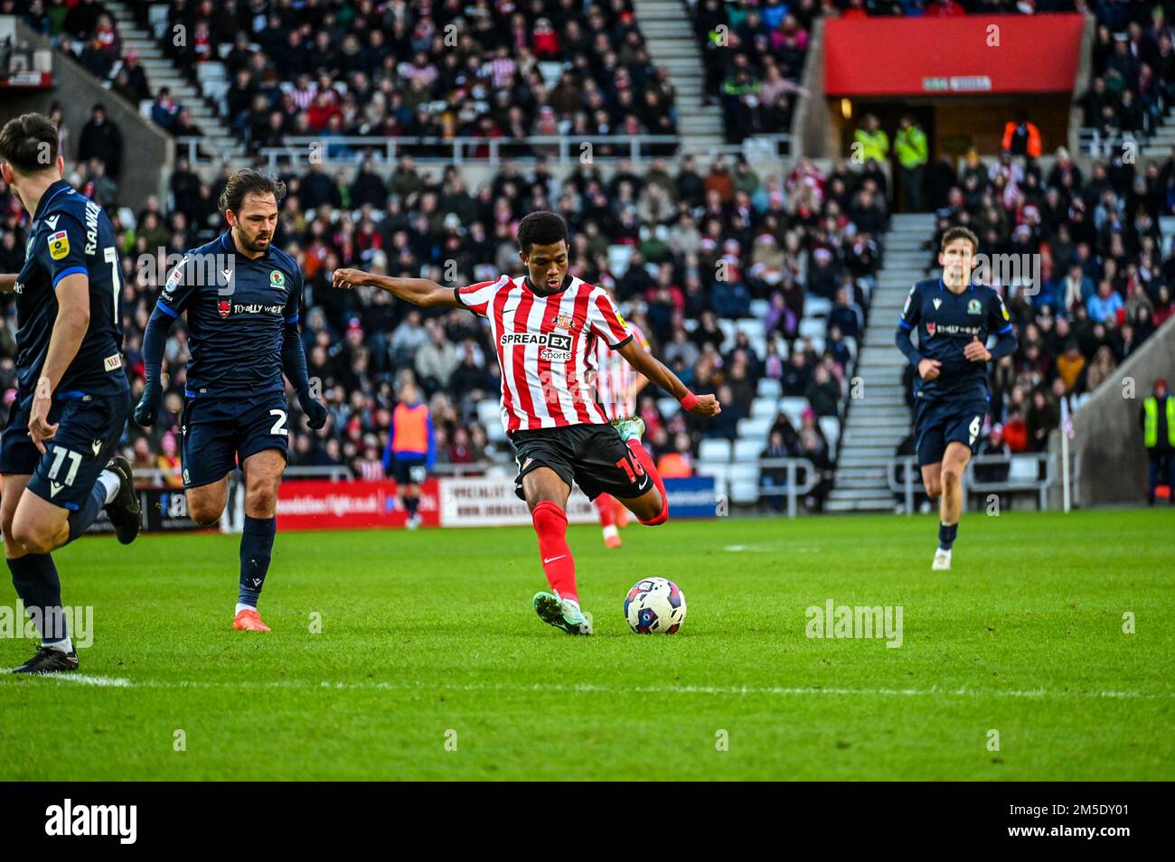 Sunderland AFC forward Amad Diallo takes a shot at goal against Blackburn Rovers in the EFL Championship. Stock Photo