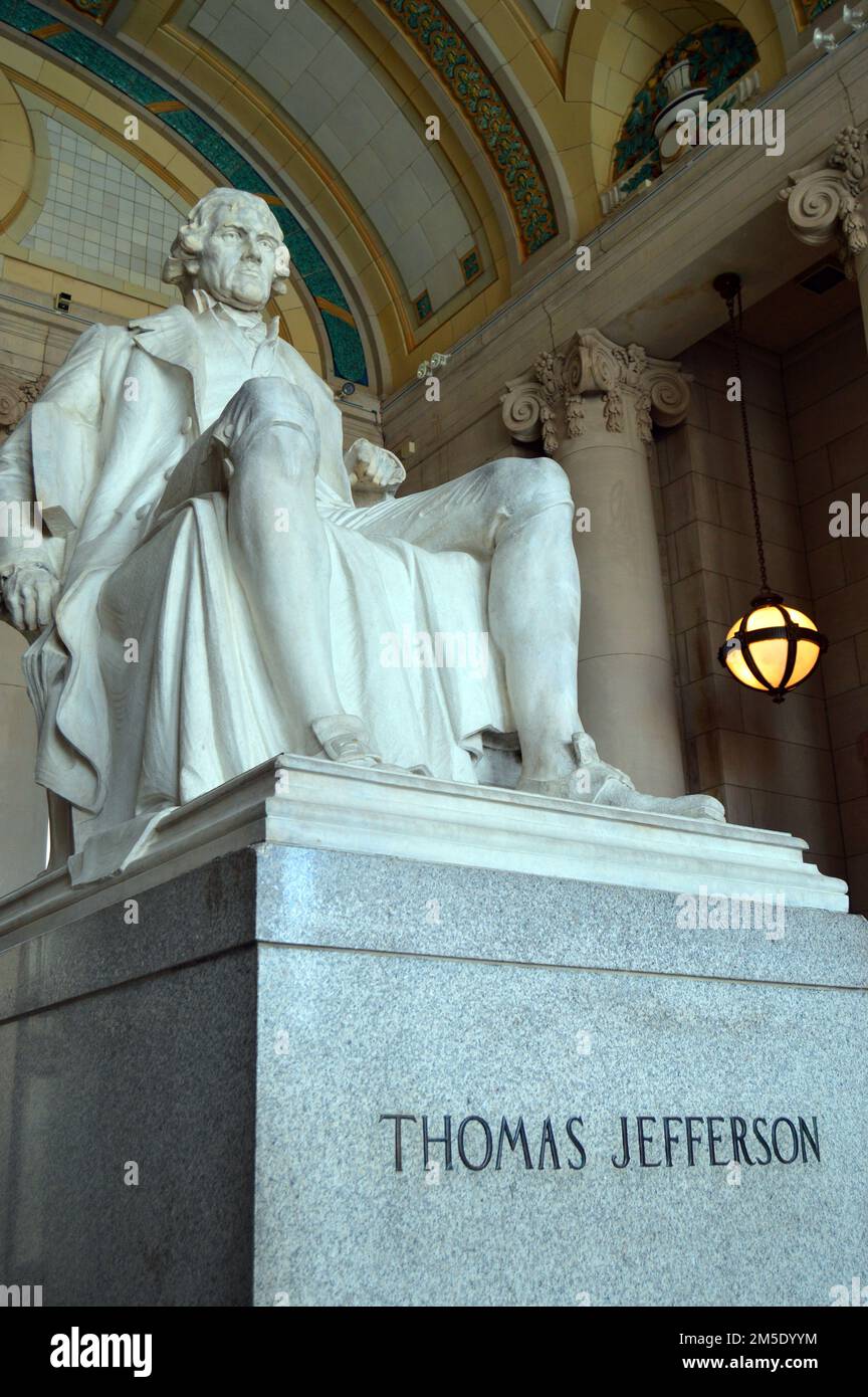 A large sculpture of Thomas Jefferson sits in the lobby of the Missouri