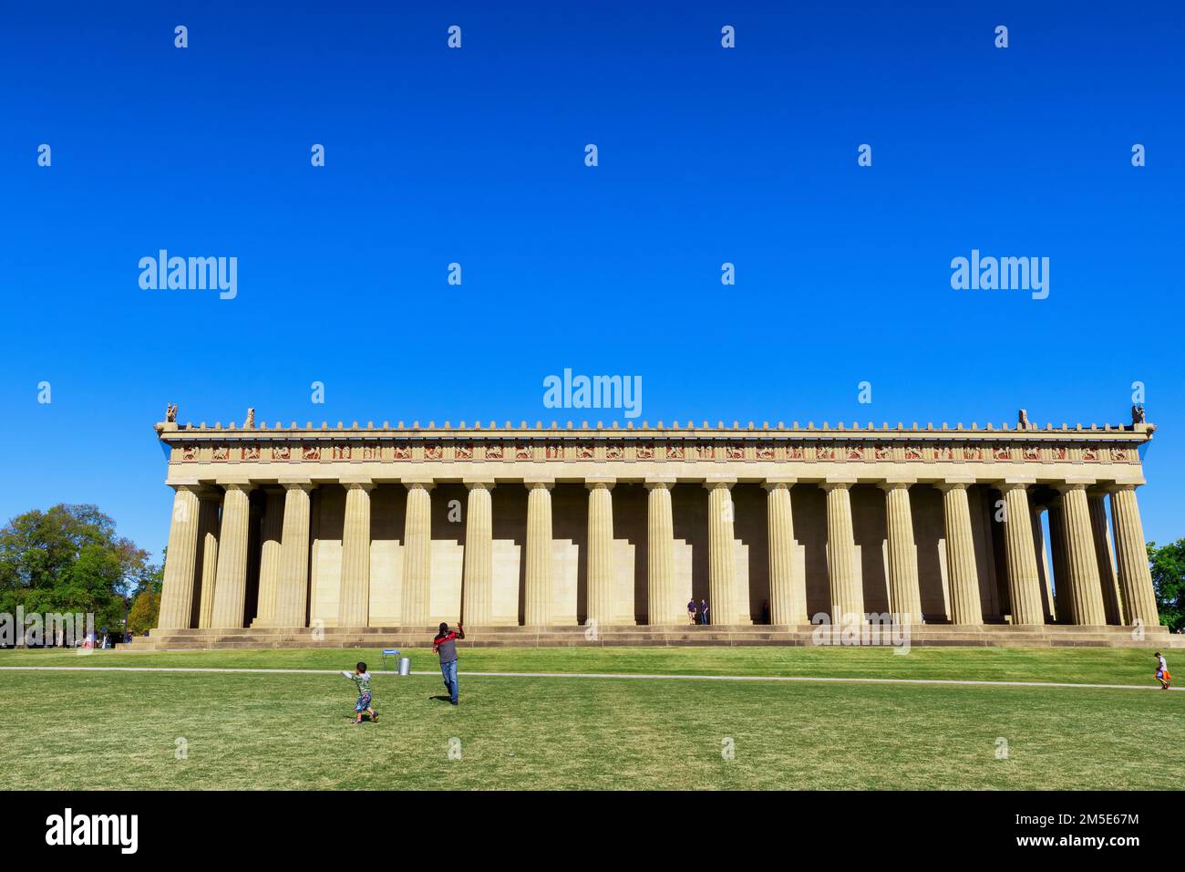 Nashville, Tennessee, USA - October 2, 2022:  The Parthenon building constructed in 1897 for Tennessee's Centenary Exposition hold a full - scale, 42 Stock Photo