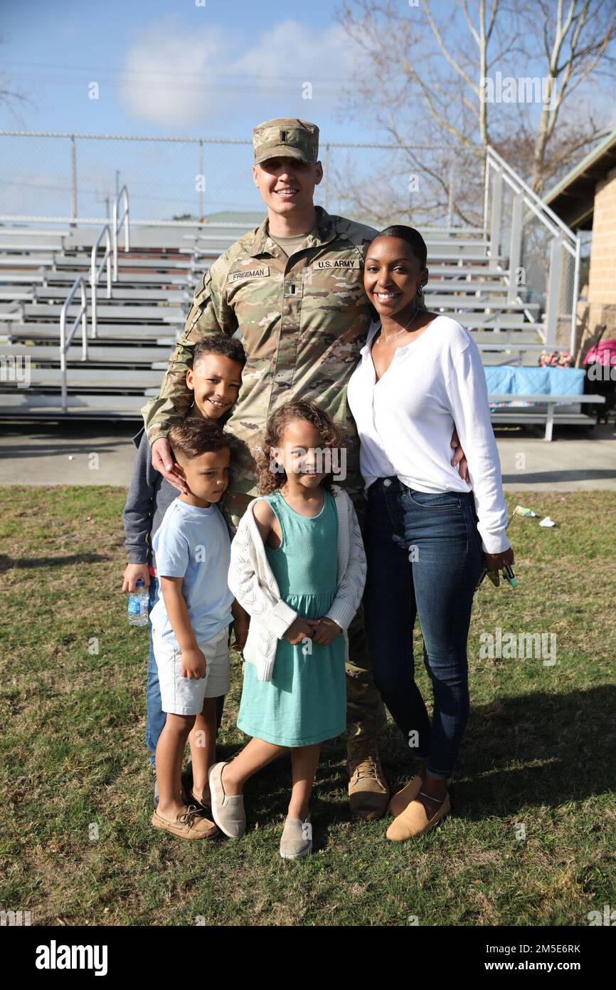 414th signal company hires stock photography and images Alamy