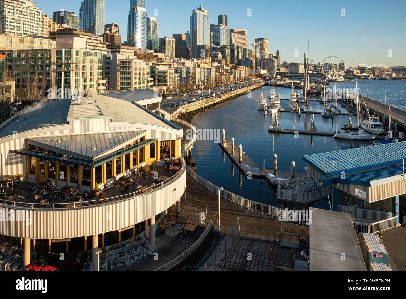 WA22864-00...WASHINGTON - The Seattle waterfront on Elliott Bay. Stock Photo
