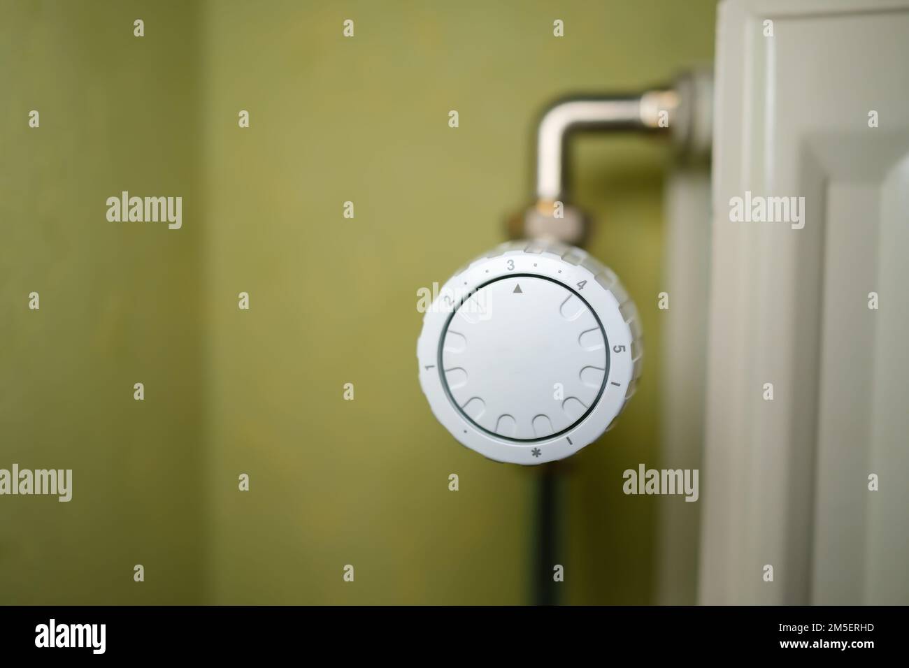 Radiator controller for adjusting temperature. Heating concept Stock ...