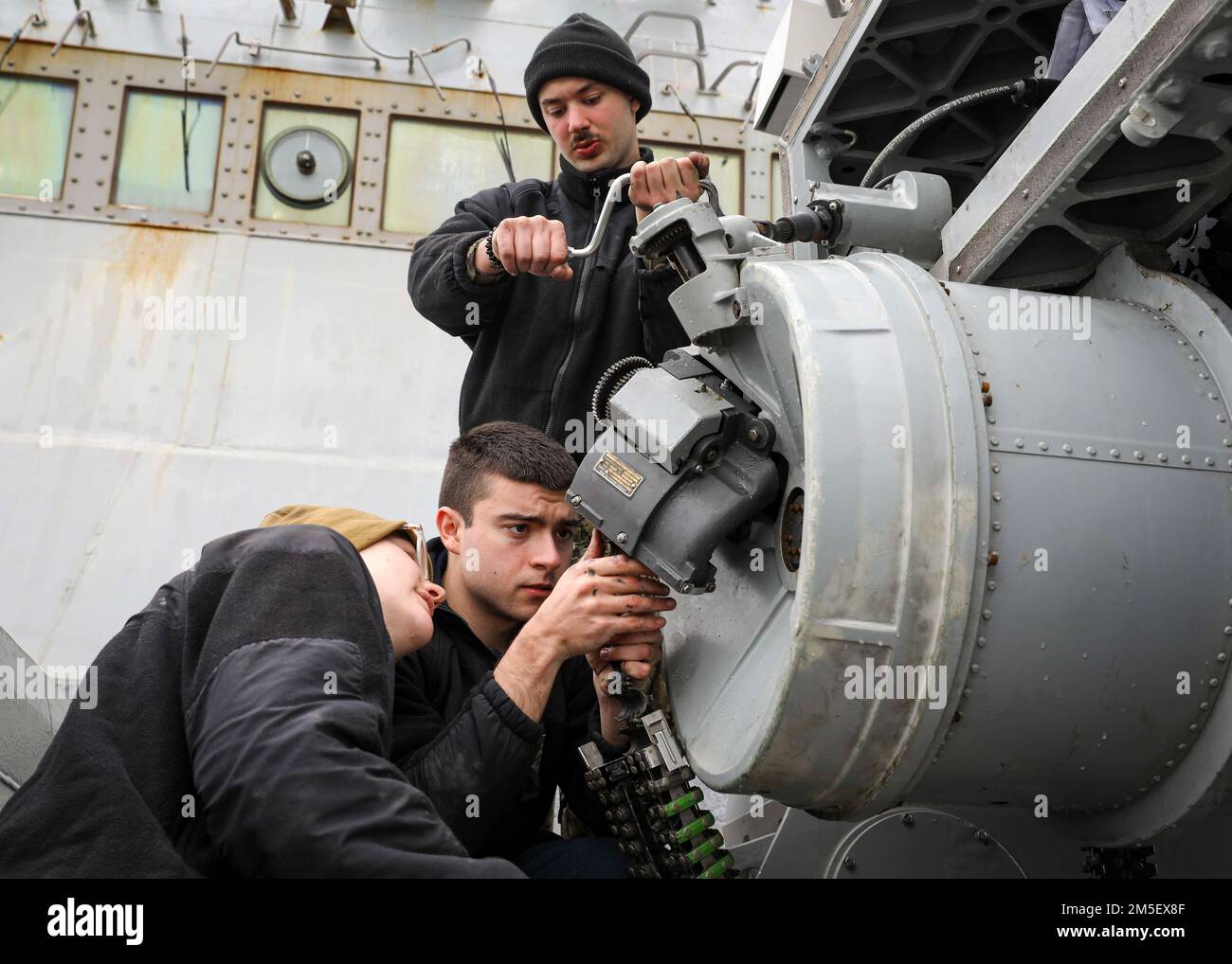 NORFOLK, Va. (March 9, 2022) – Fire Controlman 2nd Class Sarah Floyd ...