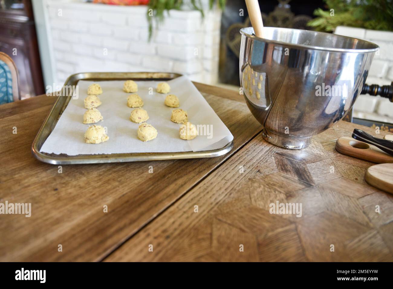 homemade cookies on a large cookie sheet neatly in rows Stock Photo