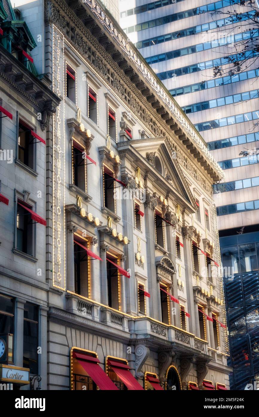 The Cartier Mansion with 2022 Holiday Decorations on Fifth Avenue, New ...