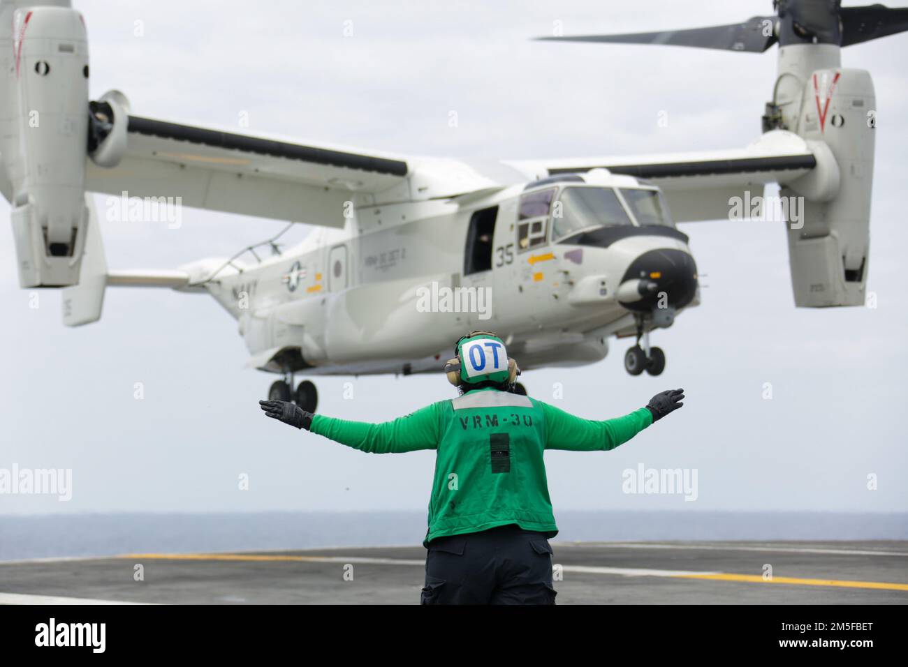 PHILIPPINE SEA (March 11, 2022) Aviation Electronics Technician 2nd