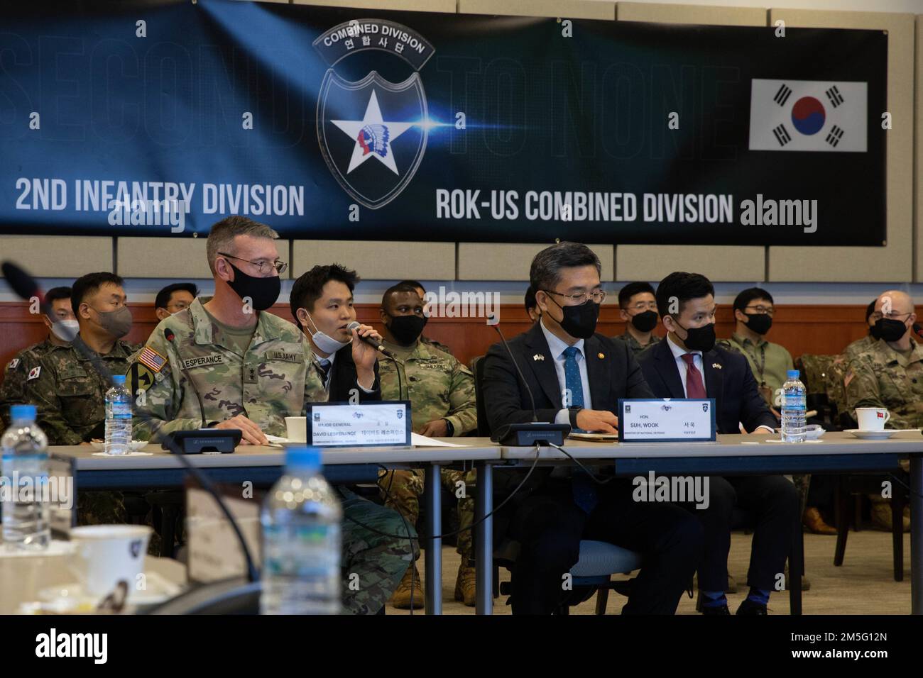 Suh, Wook, the head of the Ministry of Defense for the Republic of ...