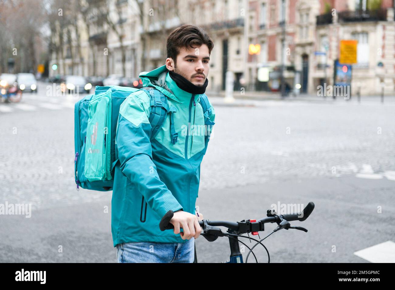 Deliveroo velo sale