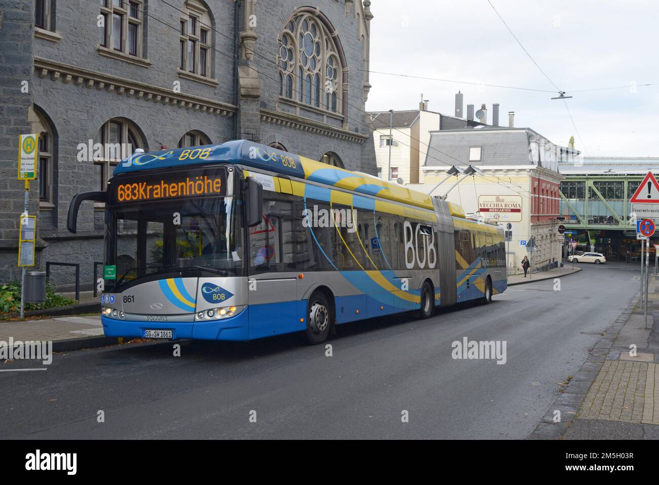 An electric trolleybus with catenary for overhead line operation