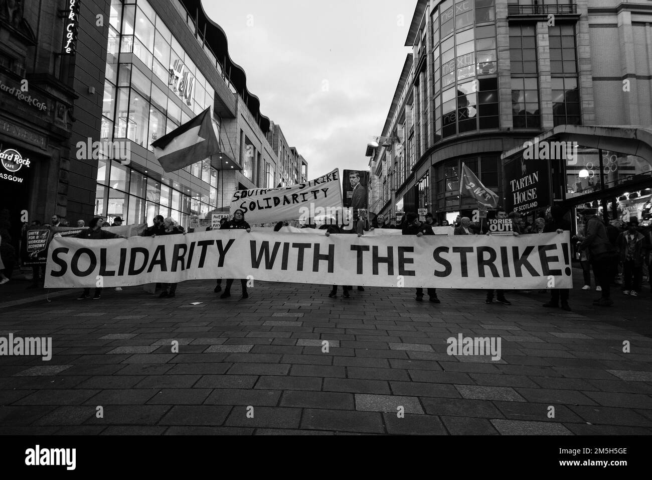 Glasgow Strike Solidarity protest held in response to Prime Minister