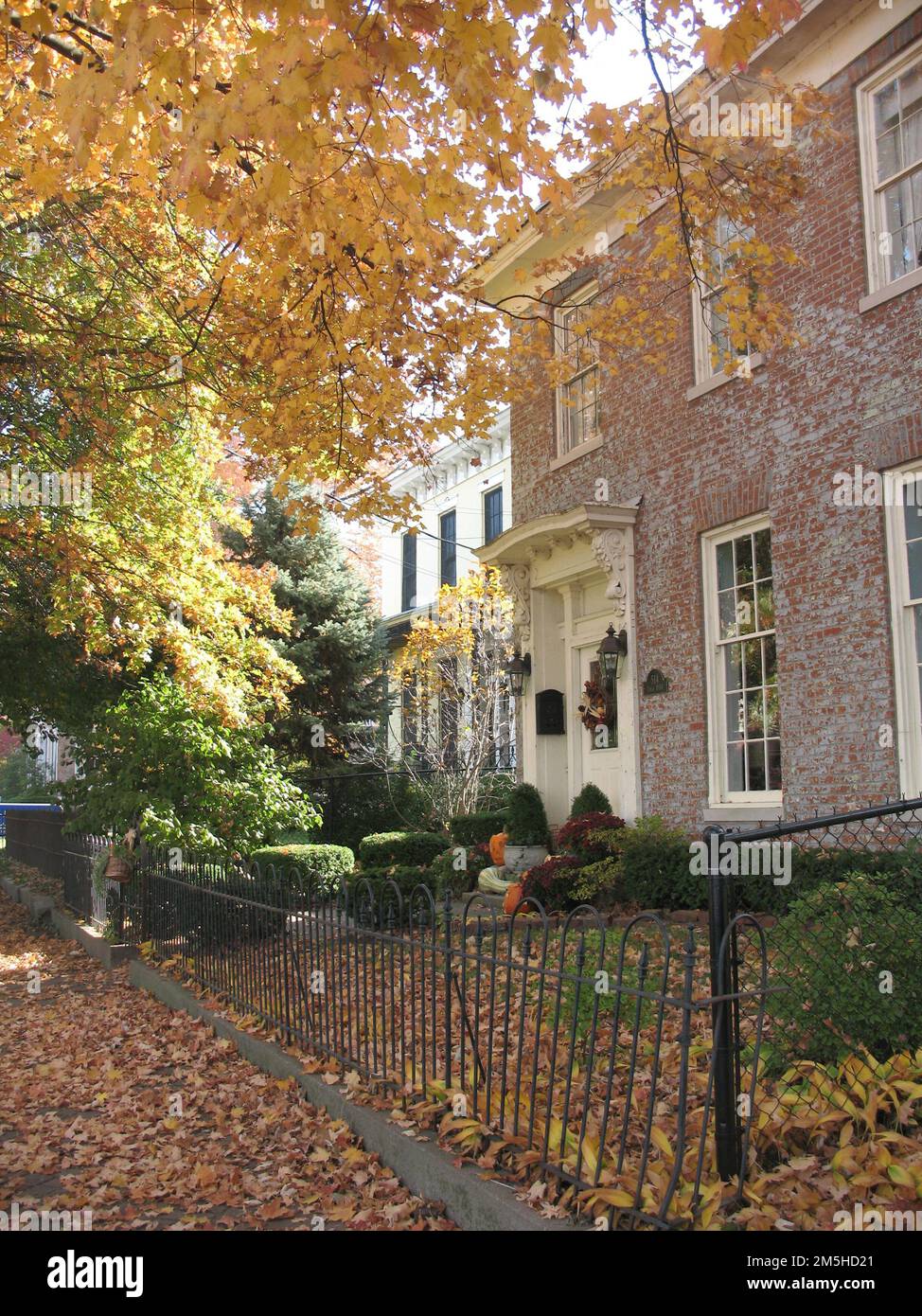 Indiana's Historic Pathways Autumn on New Albany's Mansion Row. Lined