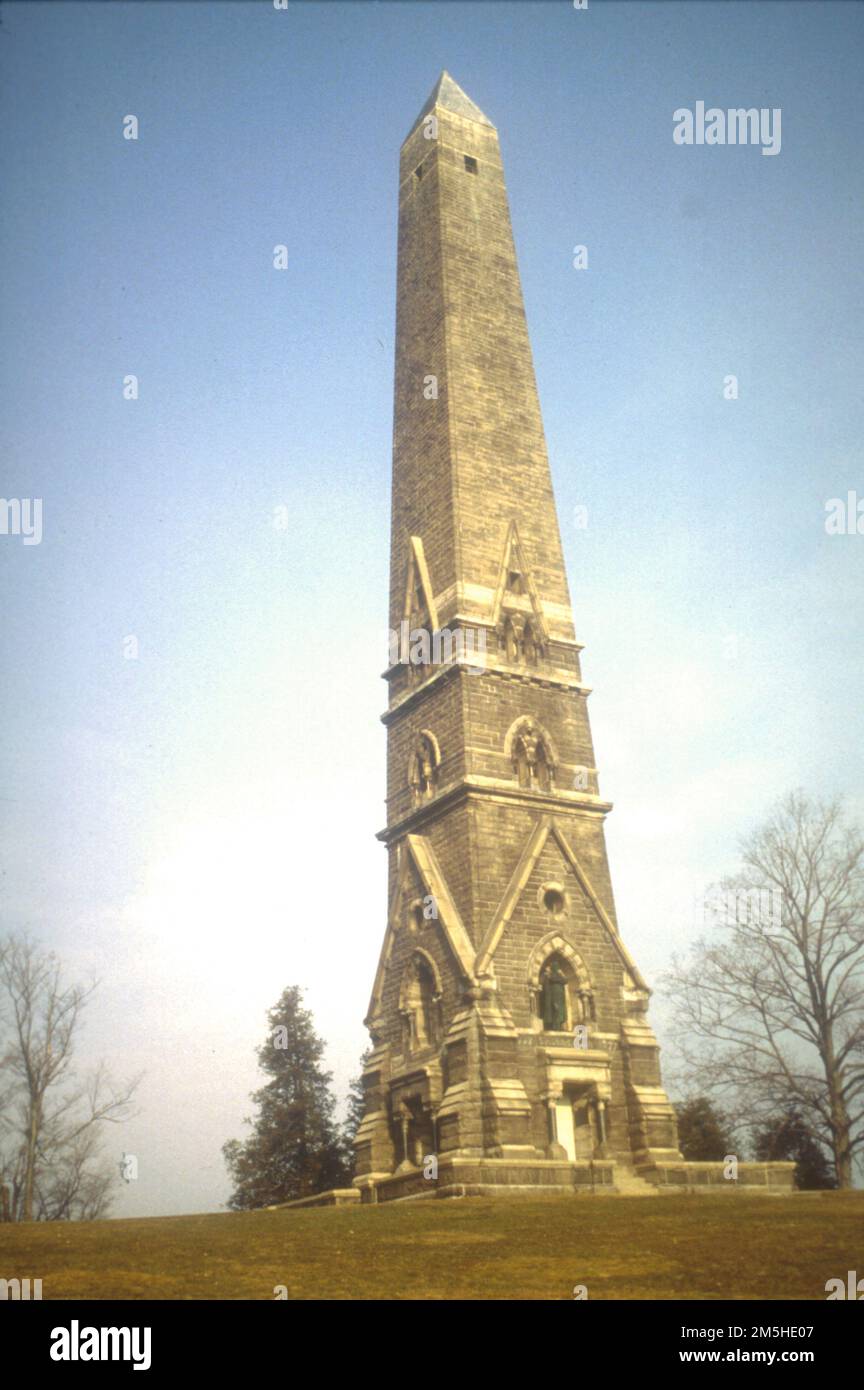 Saratoga surrender monument hires stock photography and images Alamy